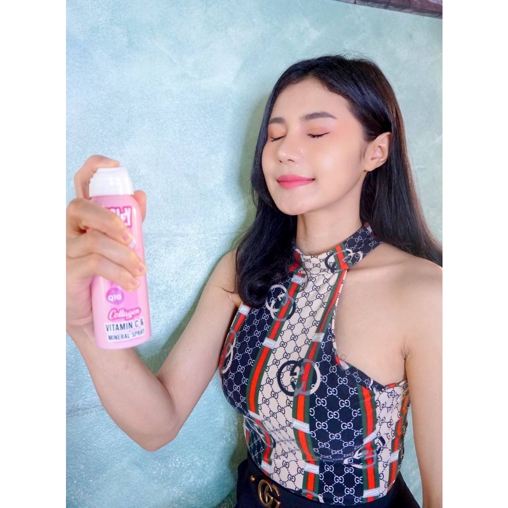(1ชิ้น) Polly Vitamin C & Mineral Spray 135 ml พอลลี่สเปรย์น้ำแร่ วิตามิน ซี แอนด์ มิเนอร์รัล สเปรย์ 135มล.