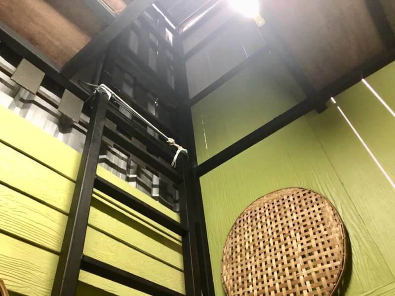 ขายด่วน บ้านเดี่ยวต่อเติมสวยงามทั้งหลัง พื้นที่ 51 ตร.ว ห้องใช้สอย 10 ห้อง ซอยเจริญกาญจน์ ถนนเสรีไทย 41 บึงกุ่ม