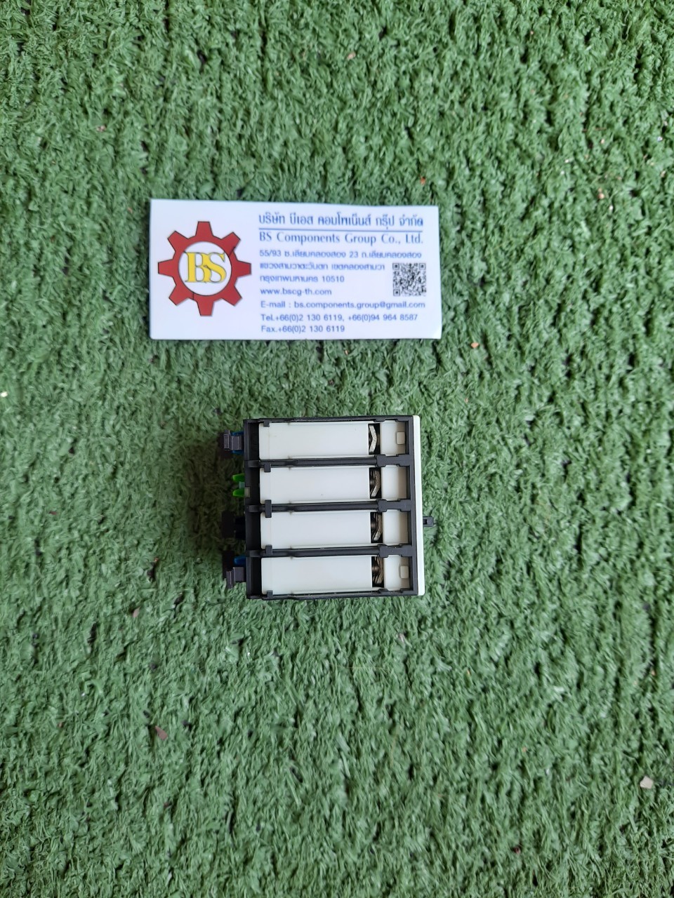 SIEMENS : 3RH1921-1HA22 Auxiliary switch block, 22, 2 NO + 2 NC, EN 50012, 4-pole, screw terminal, for motor contactors, Size S0 .. S3 ! Phased-out product! Successor is SIRIUS 3RH2