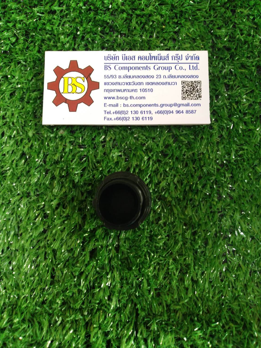 SHINOHAWA : ปลั๊กอุด แหวนล็อค พลาสติก 22mm. สีดำ