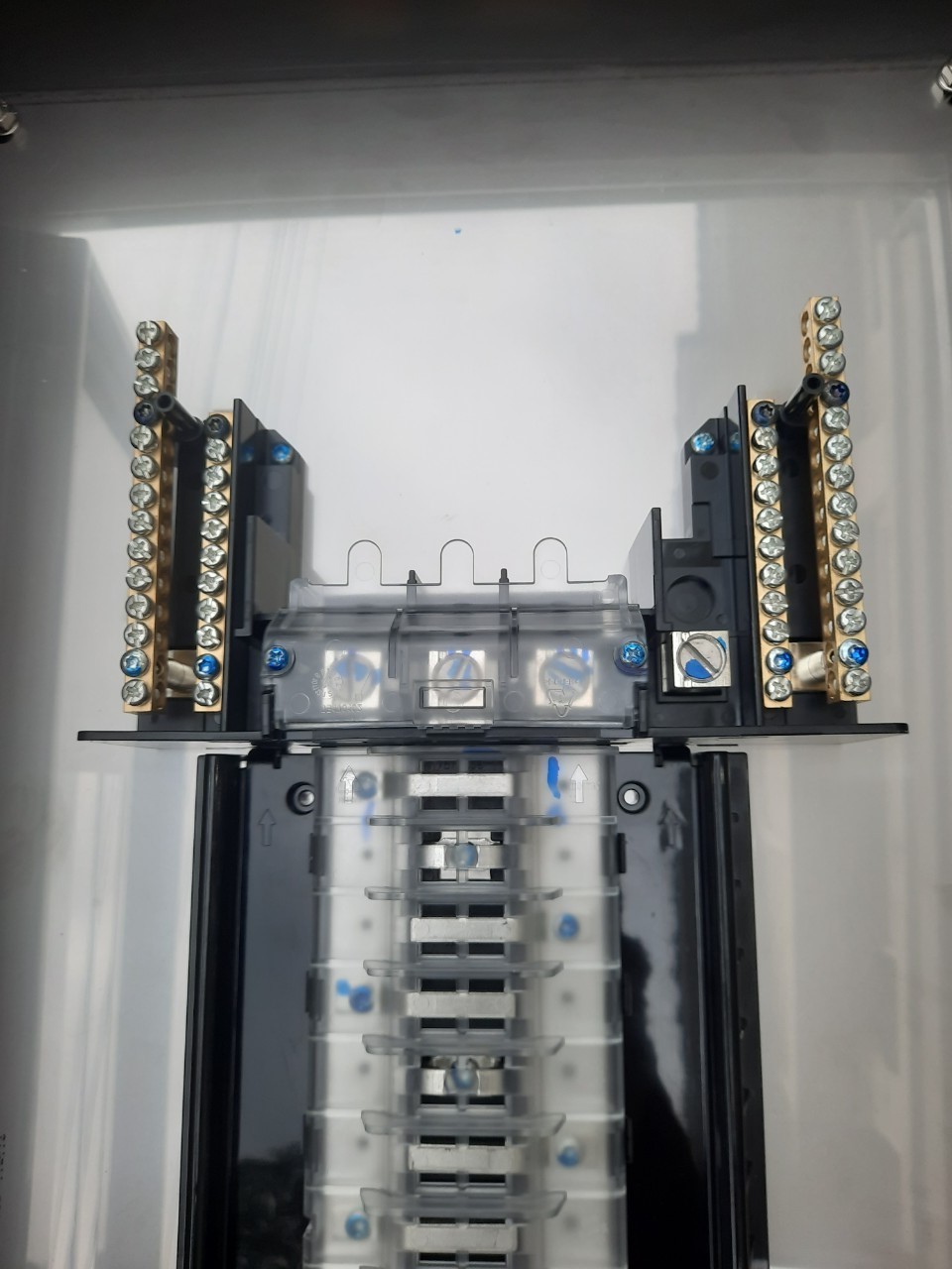 Main LUG 100A ตู้สแตนเลส 304 มีหลังคาสโลป W450xH800xD152mm. (42ช่อง)