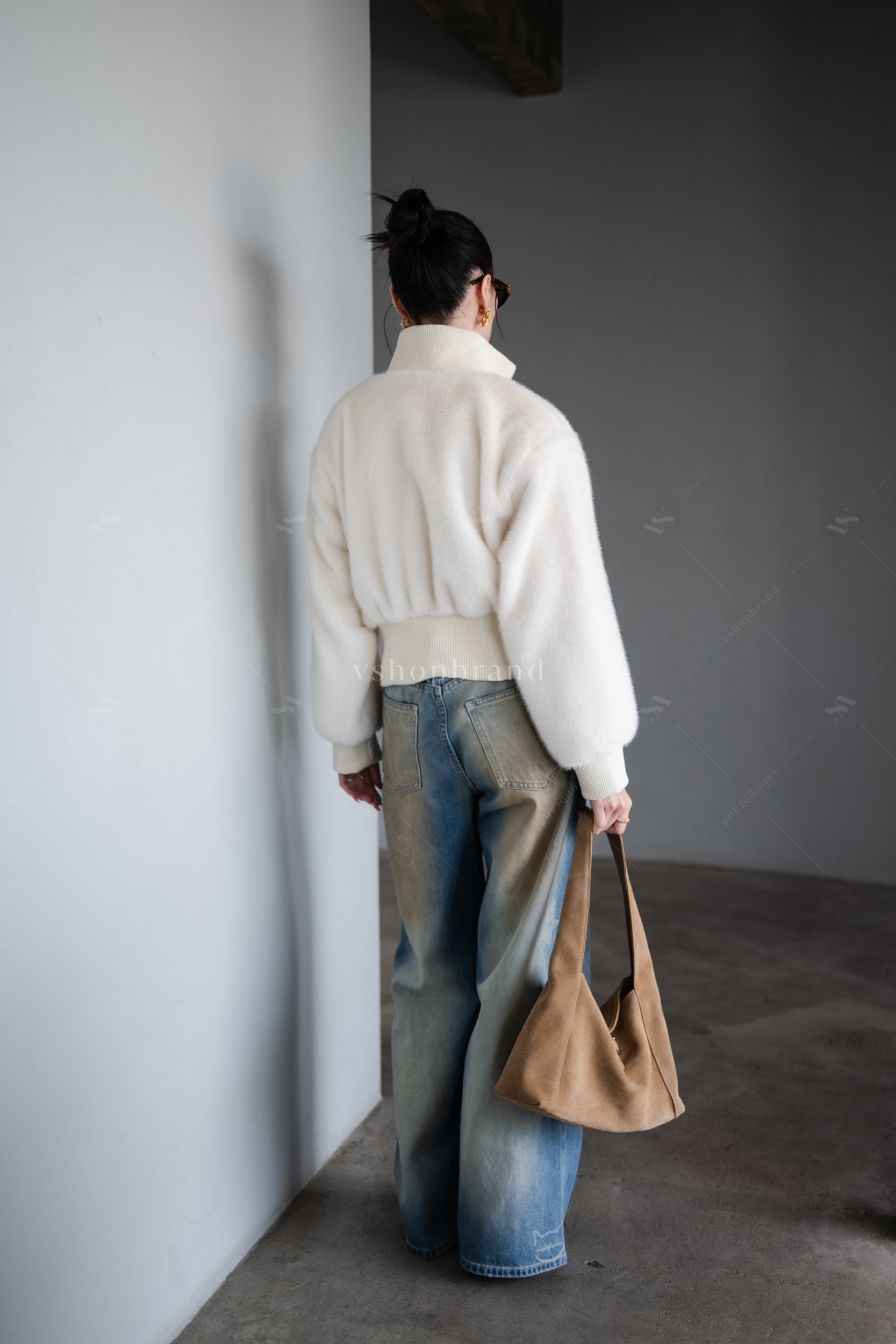 เสื้อคลุมขนเฟอร์ซิปหน้า