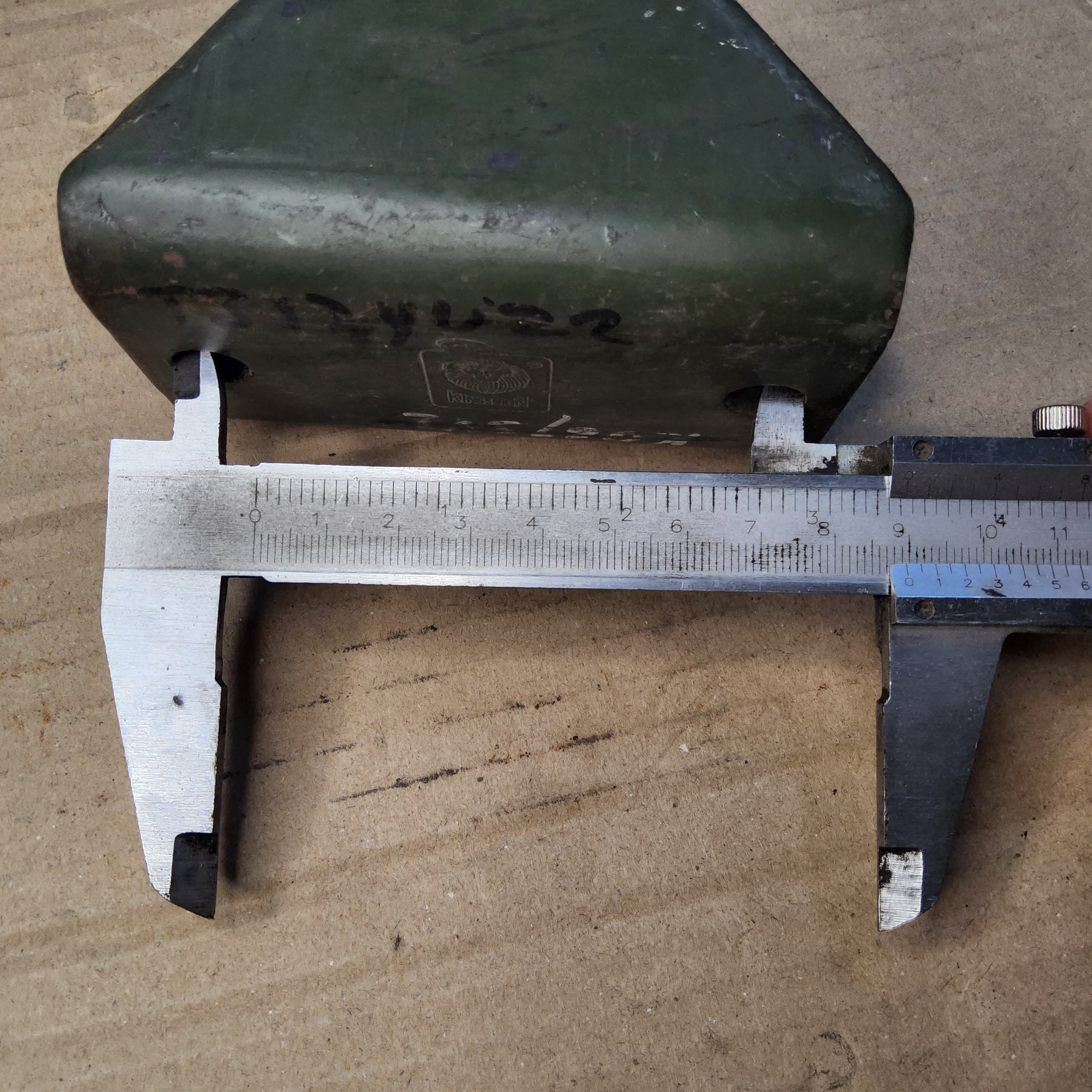 บ็อกแหนบ ติดคัดซี่ Jeep จี๊ป เล็ก วินลี่ CJ5 CJ6 CJ7 ตัวหนา [ 6 มม ]