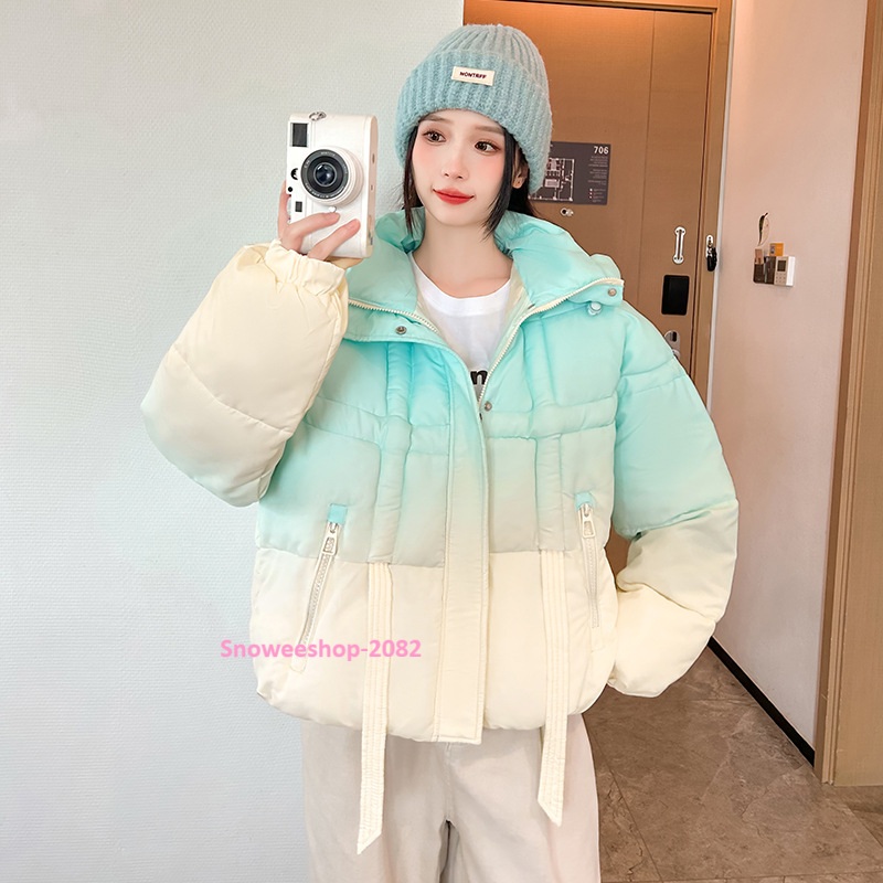 หนาวติดลบก็ยังน่ารัก แจ็คเก็ตดาวน์พาสเทลโทนเกาหลีใส่เที่ยวญี่ปุ่น เกาหลี หรือยุโรปได้สบาย ไซส์ S–2XL มีให้เลือกทั้งสีฟ้า & ชมพู เสื้อดาวน์กันหนาวซิป+กระดุม 2 ชั้น อุ่นถึงติดลบ ทรงโอเวอร์ไซใส่ง่าย ถ่ายรูปขึ้นทุกมุม