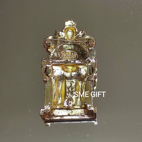 เทพไฉซิงเอี้ย พร้อมกล่องและถุงไหมแก้ว BB009 ชิ้น