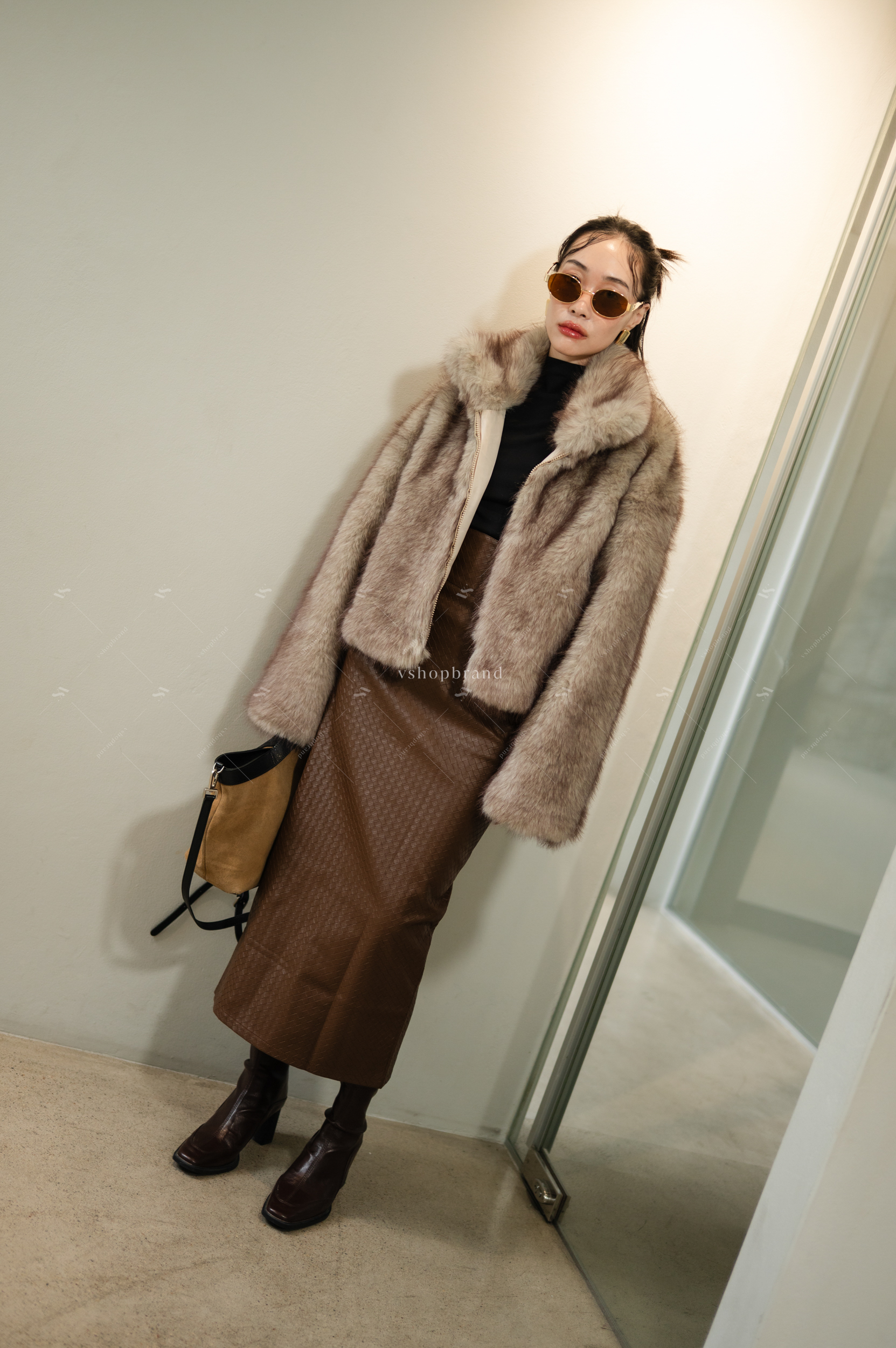 เสื้อคลุมขนเฟอร์ซิปหน้า