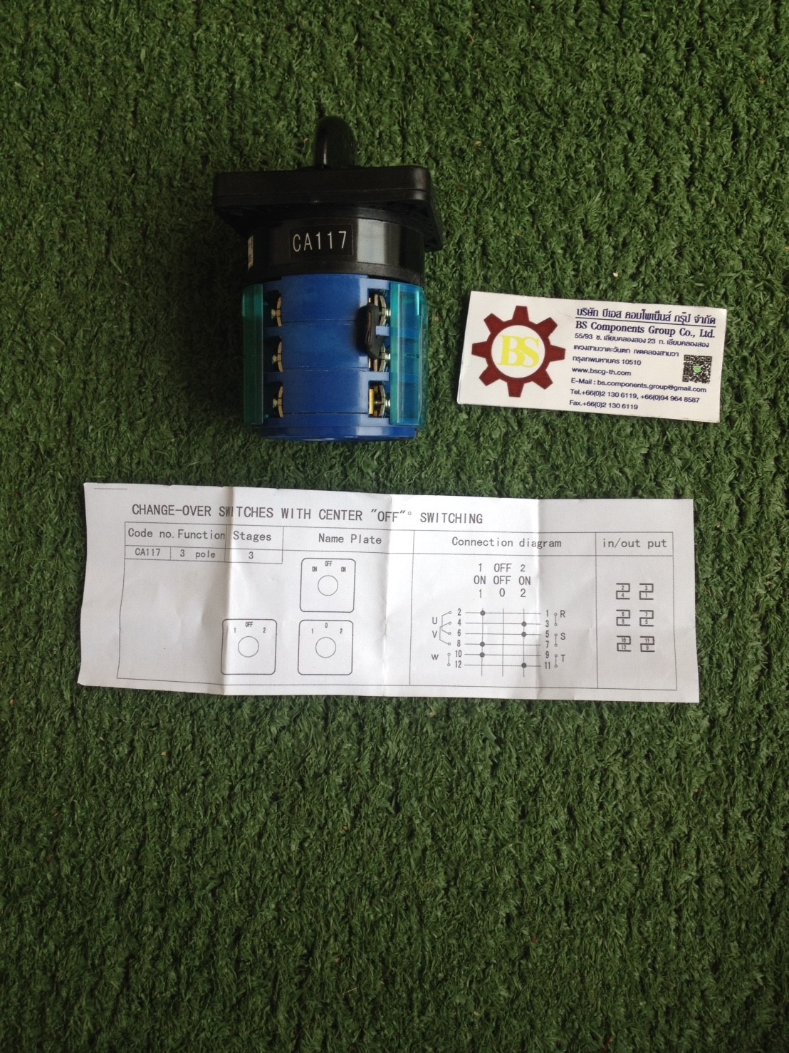 SHINOHAWA : Cam Switch 1-0-2, 32A 3P 64x64mm.