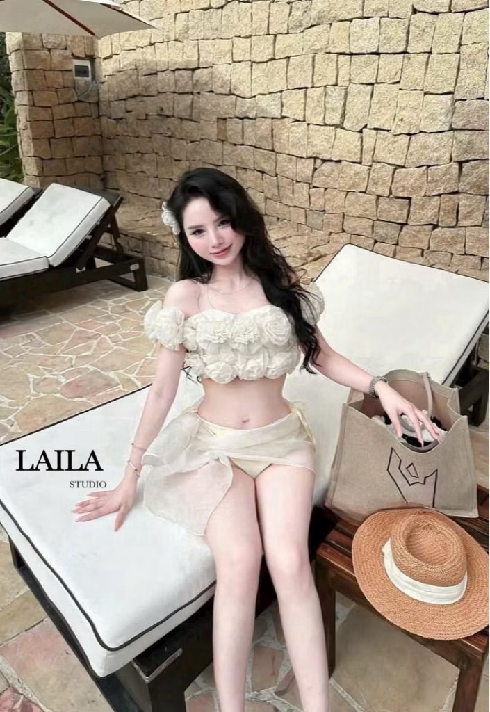 Tag : LAILA Detail: Setเสื้อ+บิกินี่+ซีทรู เสื้อเปิดไหล่งสนสุดน่ารัก แต่งปักดอกไม้3ดีฟูด้านหน้า ด้านหลังแต่สม็อค มาพร้อมตัวบิกินี่ผูกด้านข้างสุดแซ่บ เพิ่มความโดดเด่นของชุดด้วยซีทรูผูกเอว งานชุดว่ายน้ำเก๋ๆ ใส่ถ่ายรูปสวยๆค้าสาวๆๆ #ByLaila #ชุดว่ายน้ำ #ชุดว่