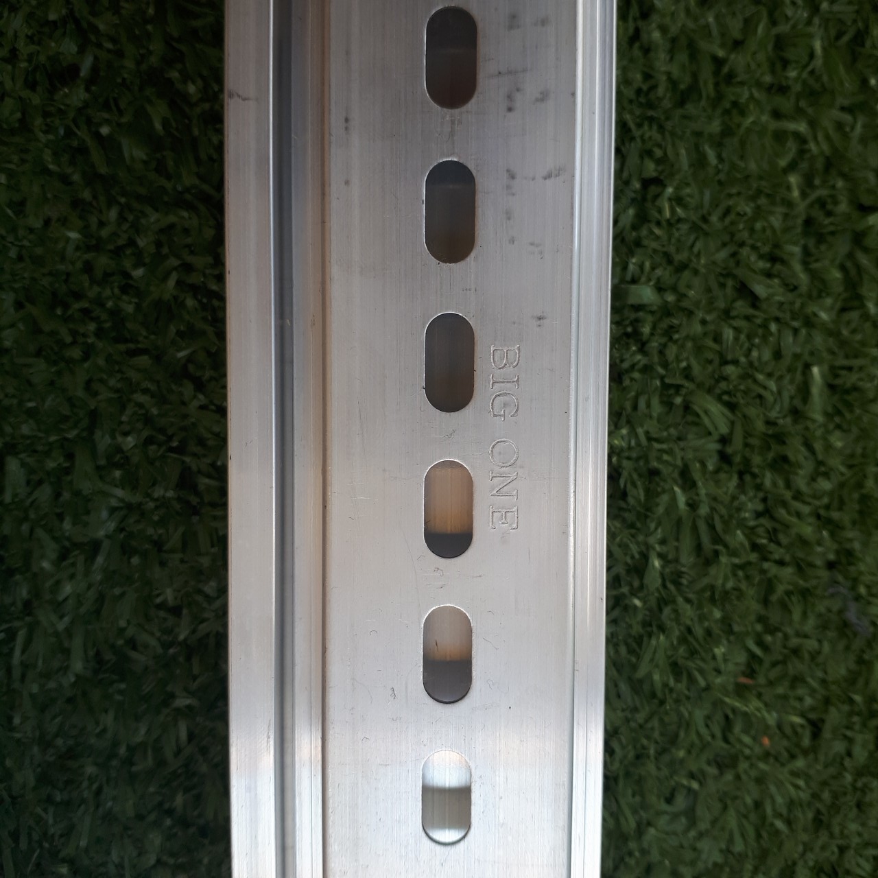 BIG ONE : Aluminum mounting rails, 1M