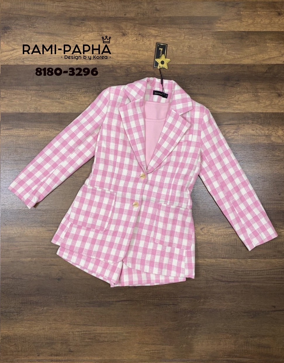 Label :: RAMI-PAPHA(รมิปภา) Detail :: สูท+ส+ขาสั้น+เข็มขัด Set 4ชิ้นสุดคุ้ม!!! โทนสีสวยหวานเนื้อผ้าสวมใส่สบาย เสื้อสูทแขนยาว มีกระเป๋าใช้งานได้จริง กระดุมหน้าใช้งานได้จริง ปลายแขนเสื้อด้านหลังแต่งกระดุม ไหล่เสริมฟองน้ำให้ดูสง่า ซับในงานสูทแท้อย่างดีทั้งตั