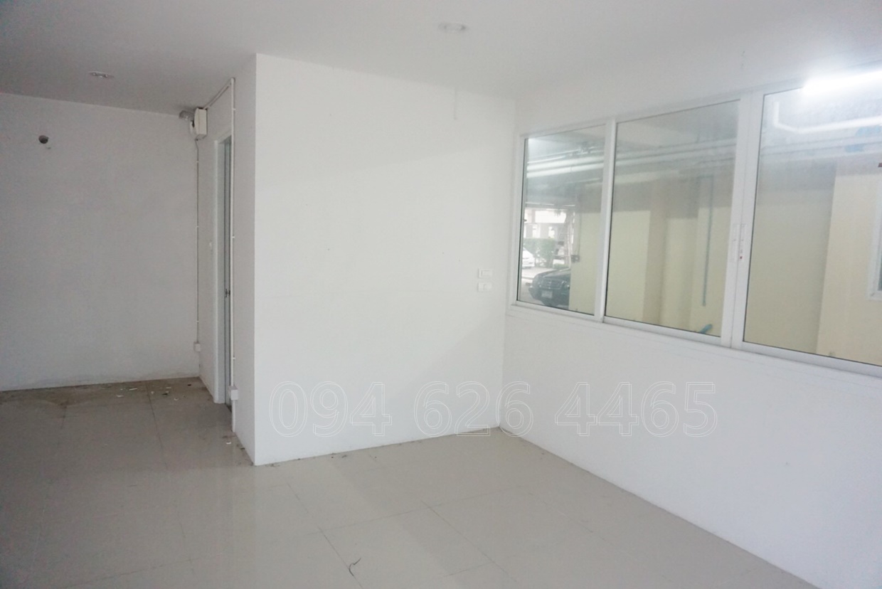 ร้านค้า ออฟฟิศให้เช่า ลาดพร้าว 101 โซนคอนโดใกล้ Community Mall 72.87 ตร.ม