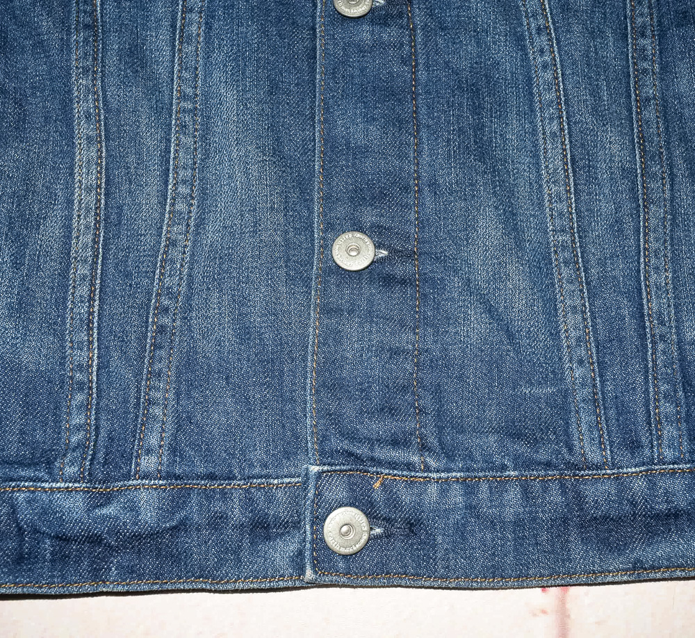 earth music&ecologyแท้ รอบอก 37 เสื้อแจ็คเก็ตยีนส์ ผู้หญิง เอิร์ธ มิวสิค แอนด์ อีโคโลจี สียีนส์ เสื้อแขนยาว เนื้อผ้าดี