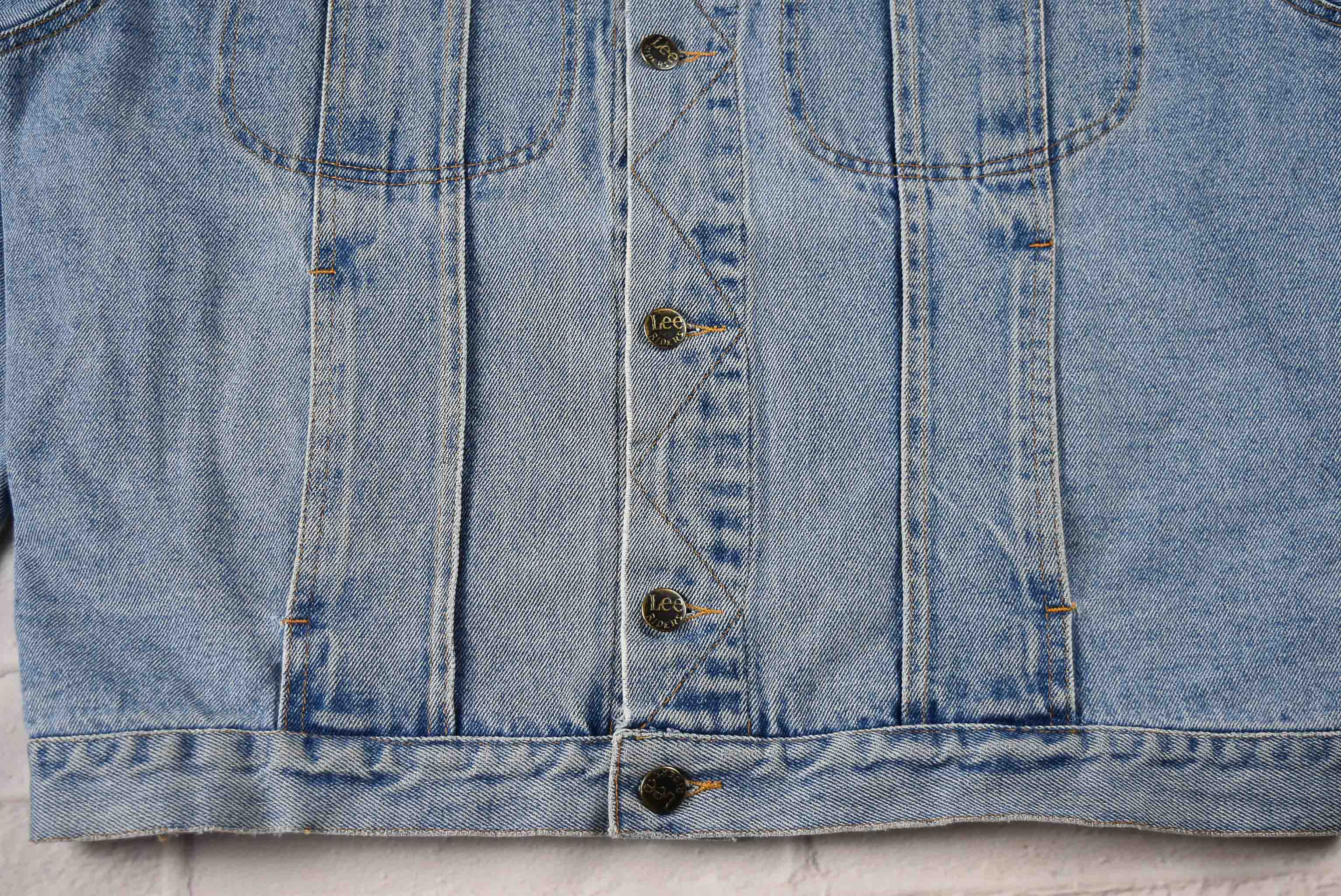 LEE อกจริง 44 ไซส์ M เสื้อแจ็คเก็ตยีนส์ แขนยาว ผู้ชาย สีสวยสุดๆ ผ้านุ่มใส่สบาย มีกระเป๋าข้าง ใส่ขับมอไซค์