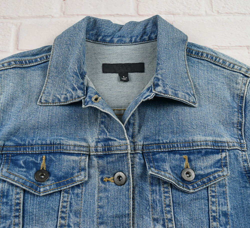 UNIQLO®แท้ อก 33 เสื้อแจ็คเก็ตยีนส์หญิง ยูนิโคล่ สียีนส์ เสื้อแขนยาว เนื้อผ้าดี