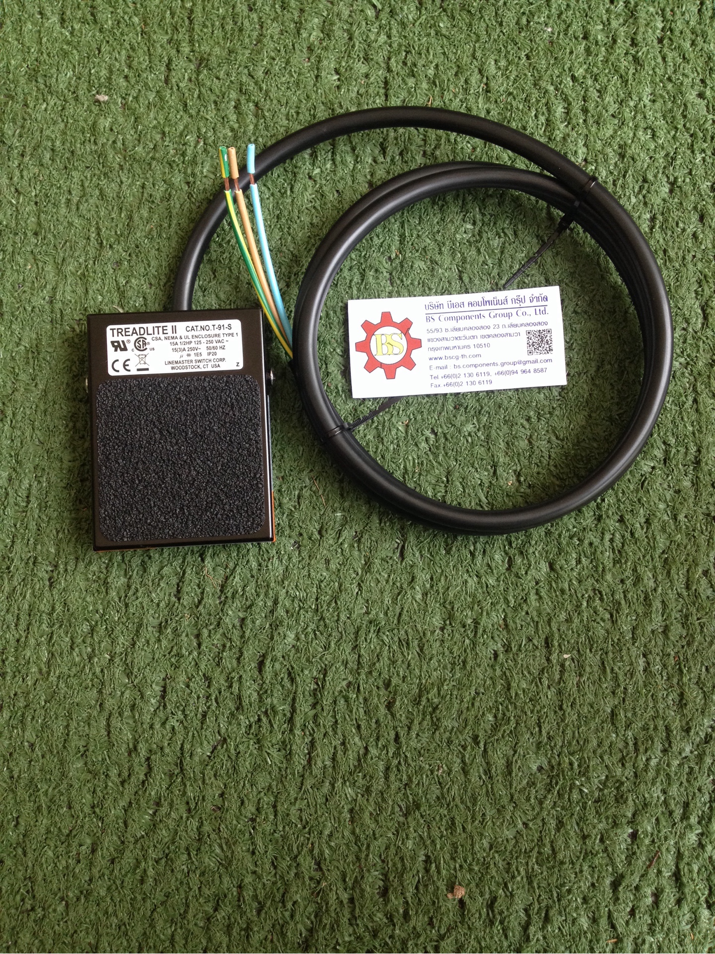 LINEMASTER : Foot Operated Switch, Treadlite II Series, SPDT, (On), 15A, 250V, 25.4 mm, VCT2x0.75sqmm.xยาว 1.5m. No.T-91-S.