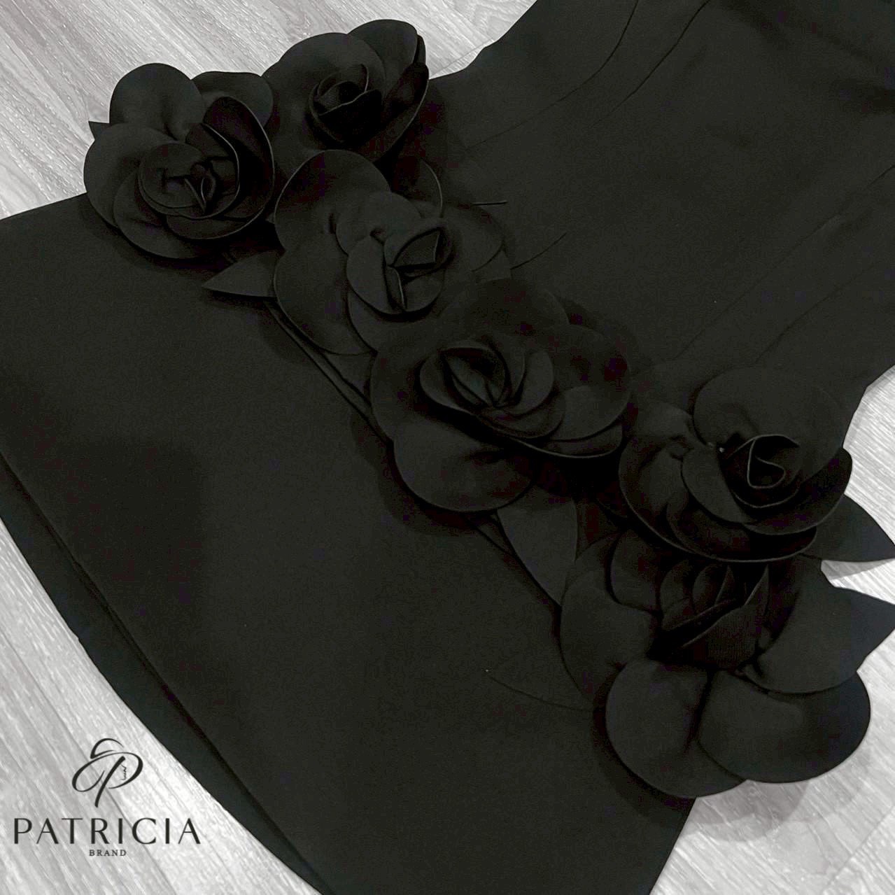 Set 2 ชิ้น เสื้อ+กระโปรง เซ็ทนี้ตะโกนเลยว่า ผ้าดีมากกก!!! ตัวเสื้อเป็นทรงเเขนกุด เป็นงานซิปหลัง ด้านในมีฟองน้ำอย่างดี เเละมีดอกไม้ใหญ่ๆ