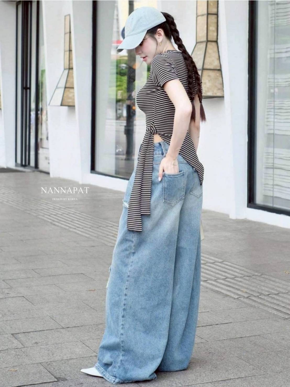 SET เสื้อดีไซส์อย่างเก๋ + กางเกงยีนส์แท้ฟอกซีด +หมวกมาให้แม็ชด้วย เซ็ทนี้ได้ไป 3 ชิ้น