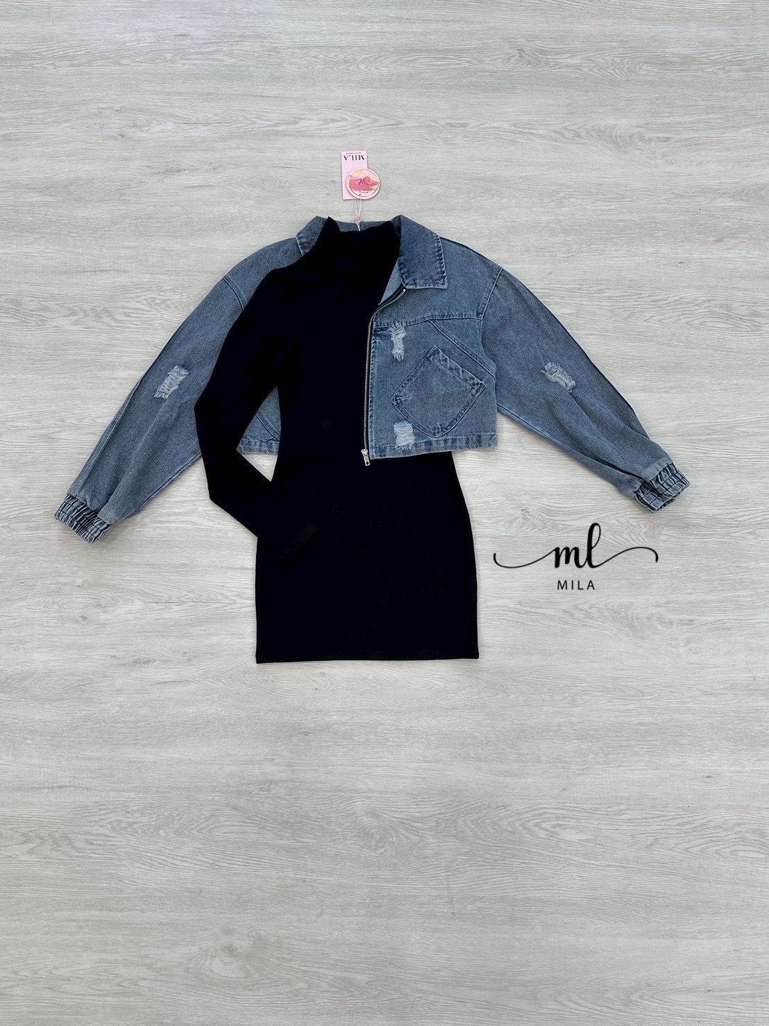 เซตสุดชิค 2 ชิ้นพร้อมแมทช์ ✨ เดรสคอเต่ารัดรูปแขนยาว เนื้อผ้านุ่มยืดหยุ่น ใส่แล้วหุ่นเป๊ะ ปังสุด!