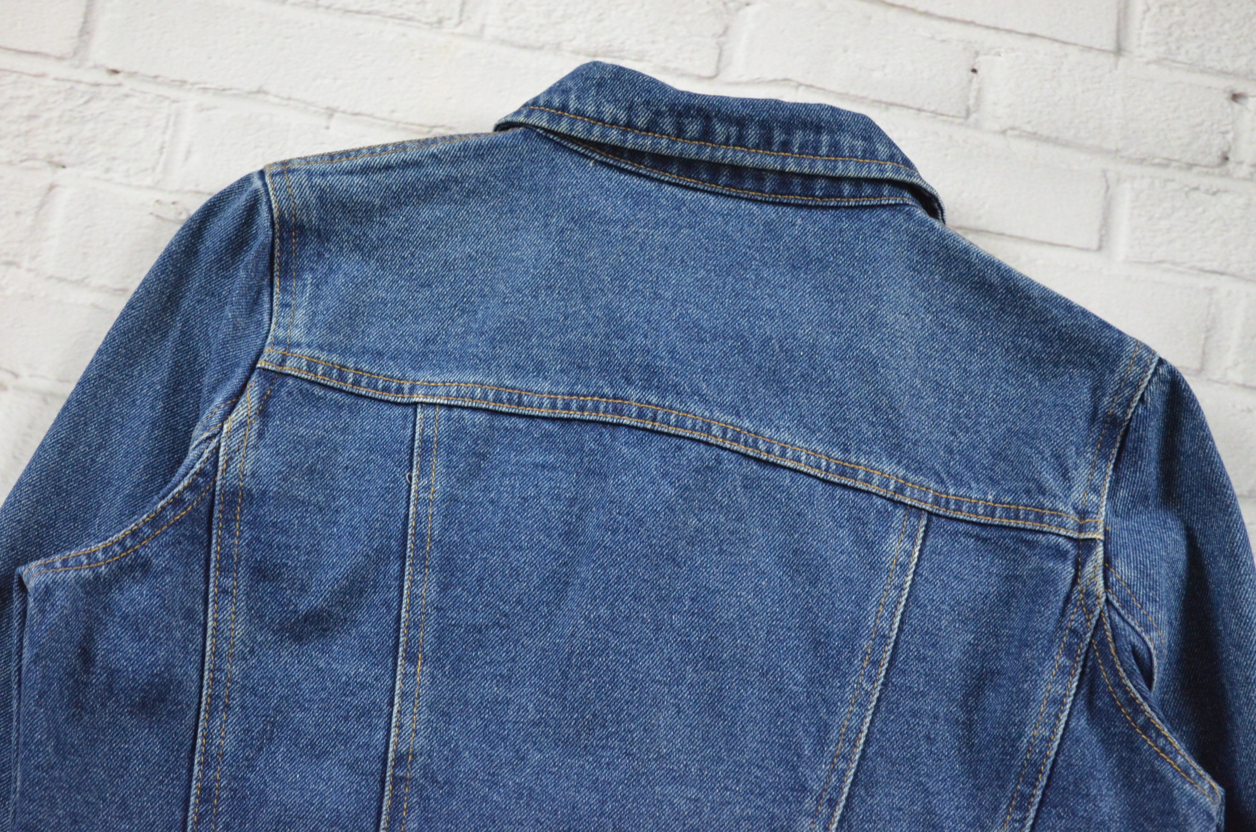 graff อกจริง35' (S) เสื้อแจ็คเก็ตยีนส์ เสื้อยีนส์แขนยาวหญิงชาย เนื้อผ้านุ่มไม่แข็ง สียีนส์มีเป๋าข้างเป๋าใน