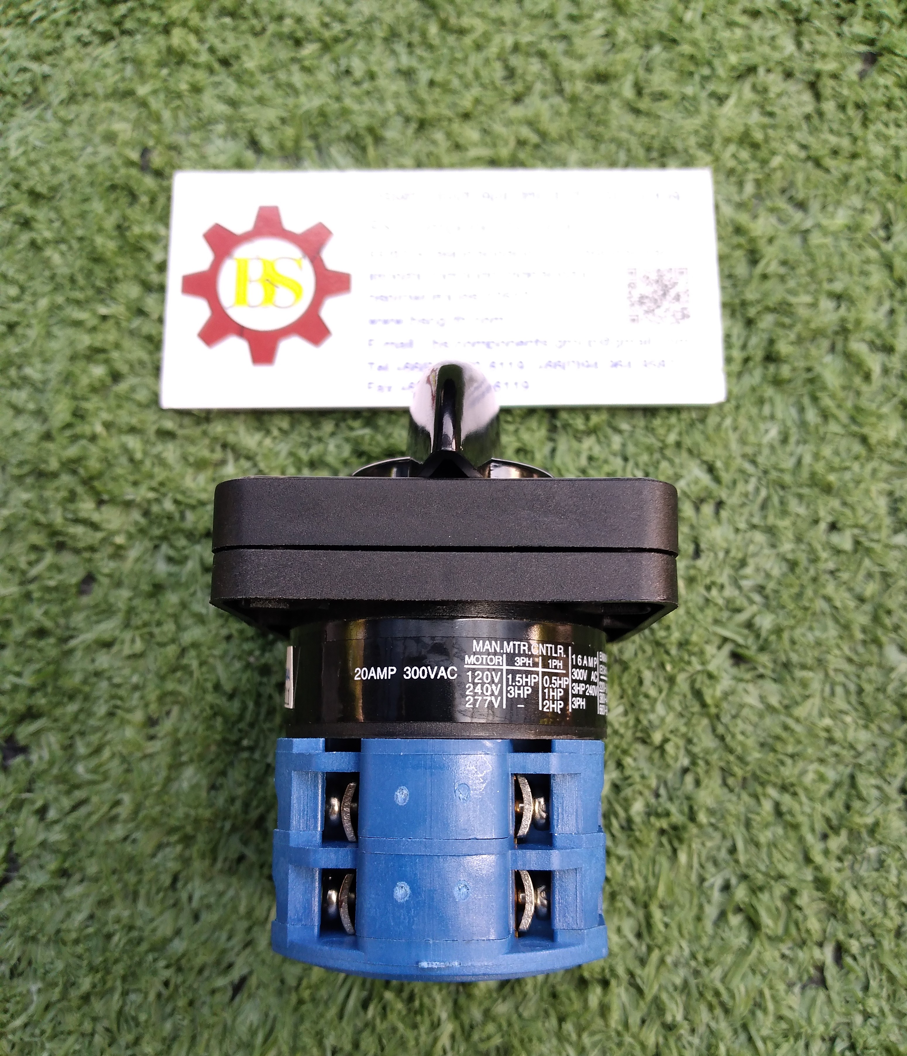 SHINOHAWA : สวิตช์ปั้มน้ำ P1-ALT-P2 16A 4NO 2ชั้น (48x48mm.)