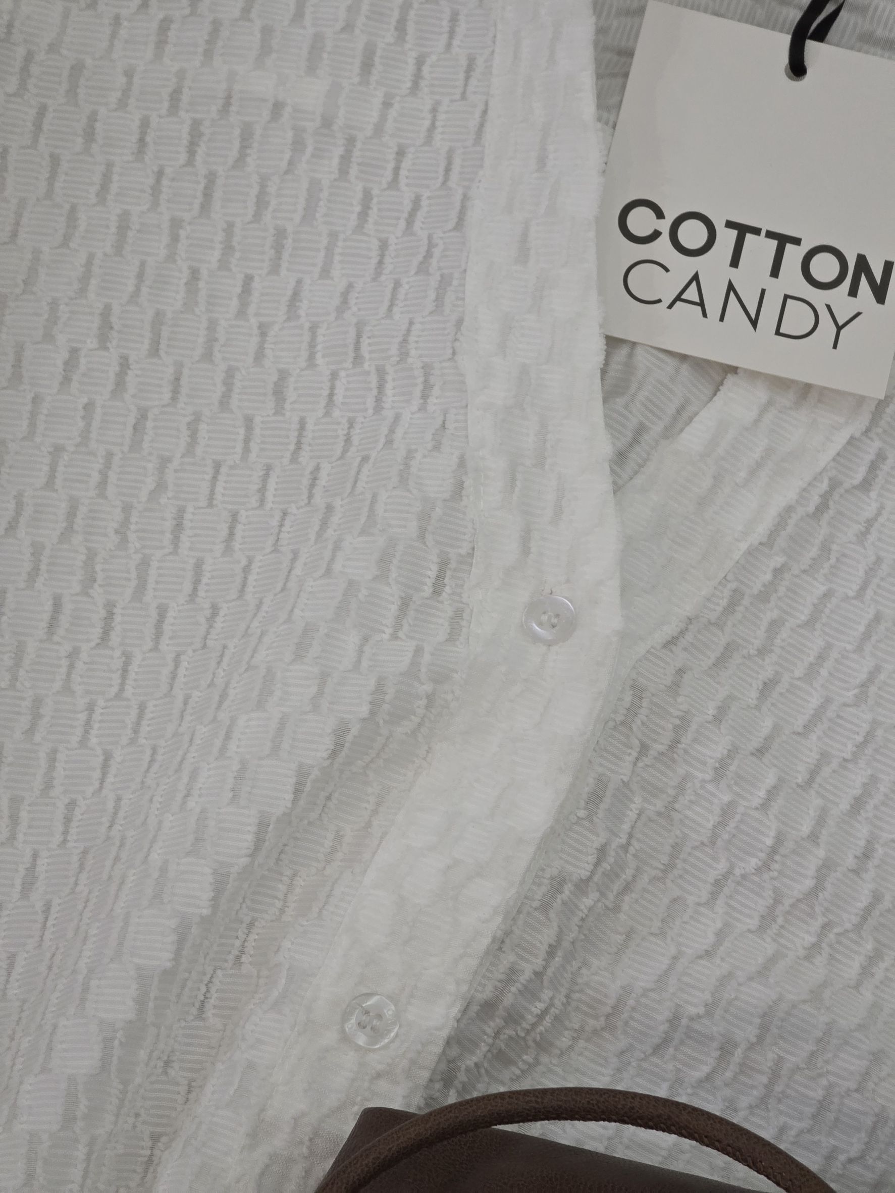 Tag#cottoncandy ว้าวเลยคร่าาาาาา เสื้อเชิ๊ตล่าสุดรุ่นนี้ผ้าสั่งนำเข้าพิเศษ มีเทอร์เจอร์ในตัว เนื้อนิ่มใส่สบายสุดๆเลยคร่าาา