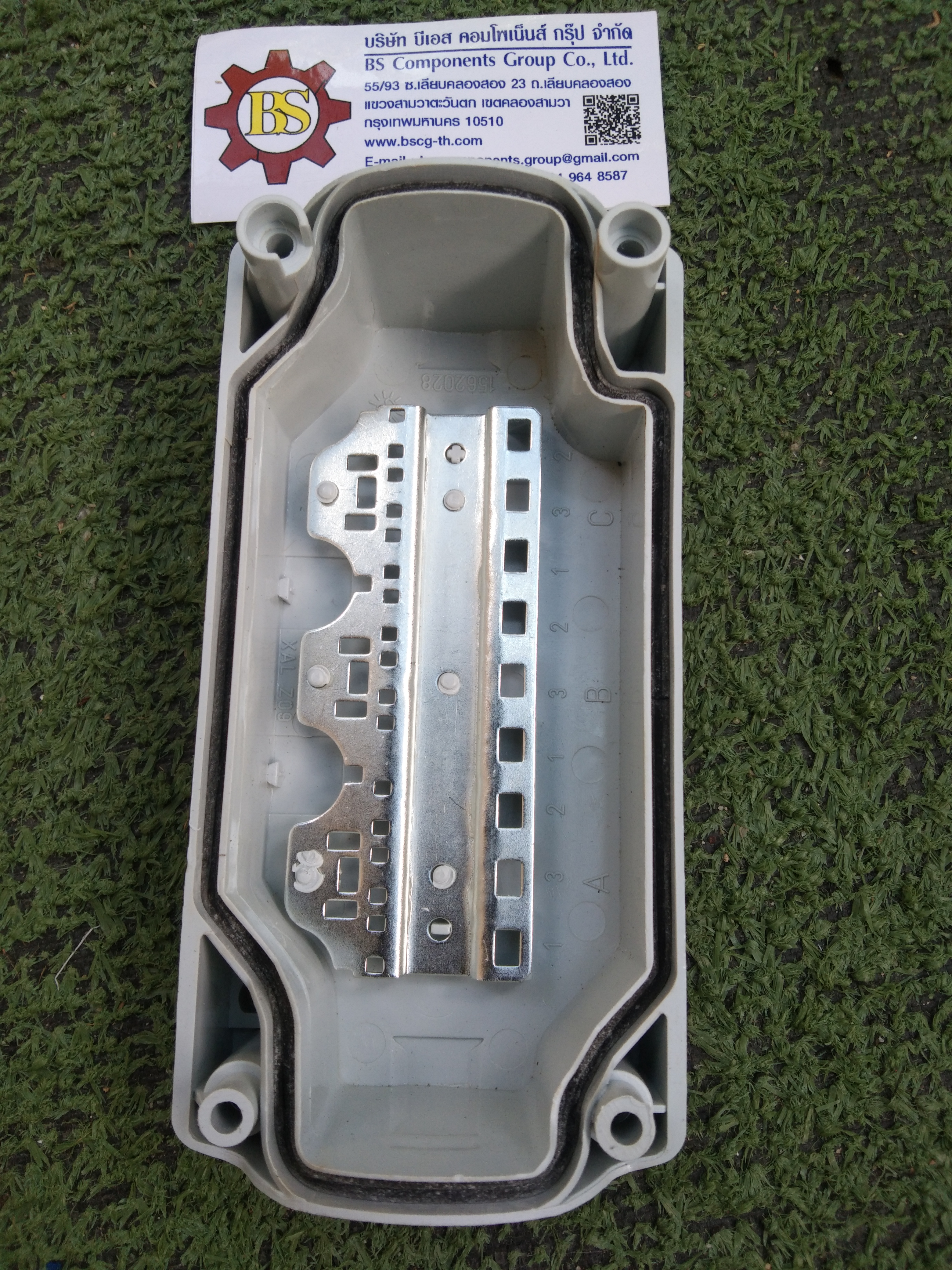 SHINOHAWA: กล่อง 3ช่อง XAL-D03