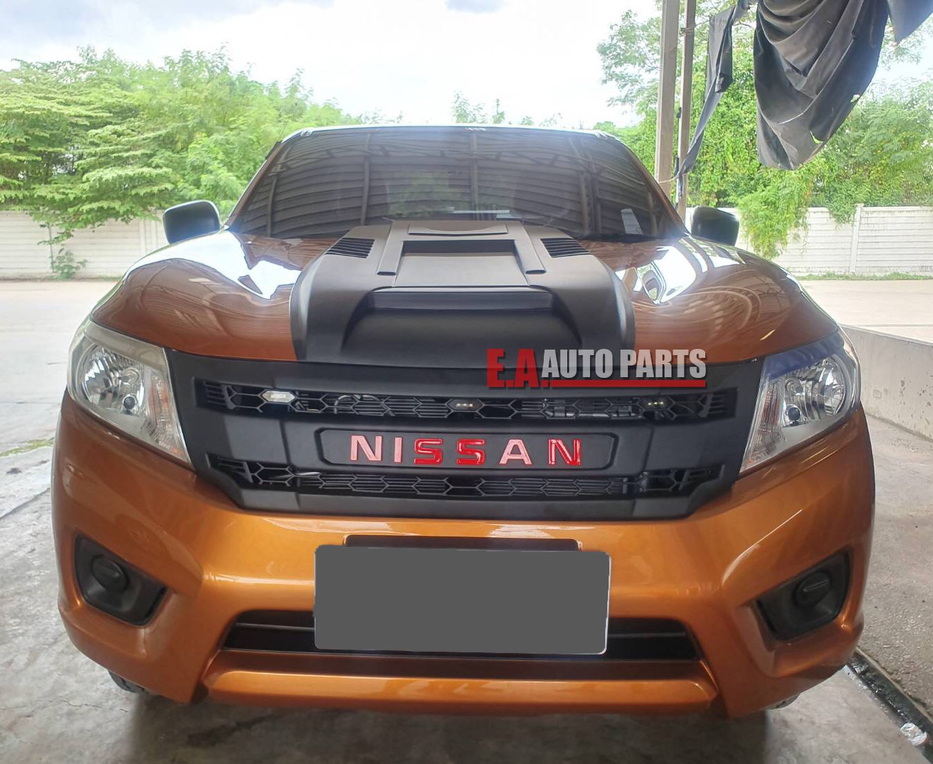 กระจังหน้านิสสัน นาวาร่า NP300 ปี 2016-2019