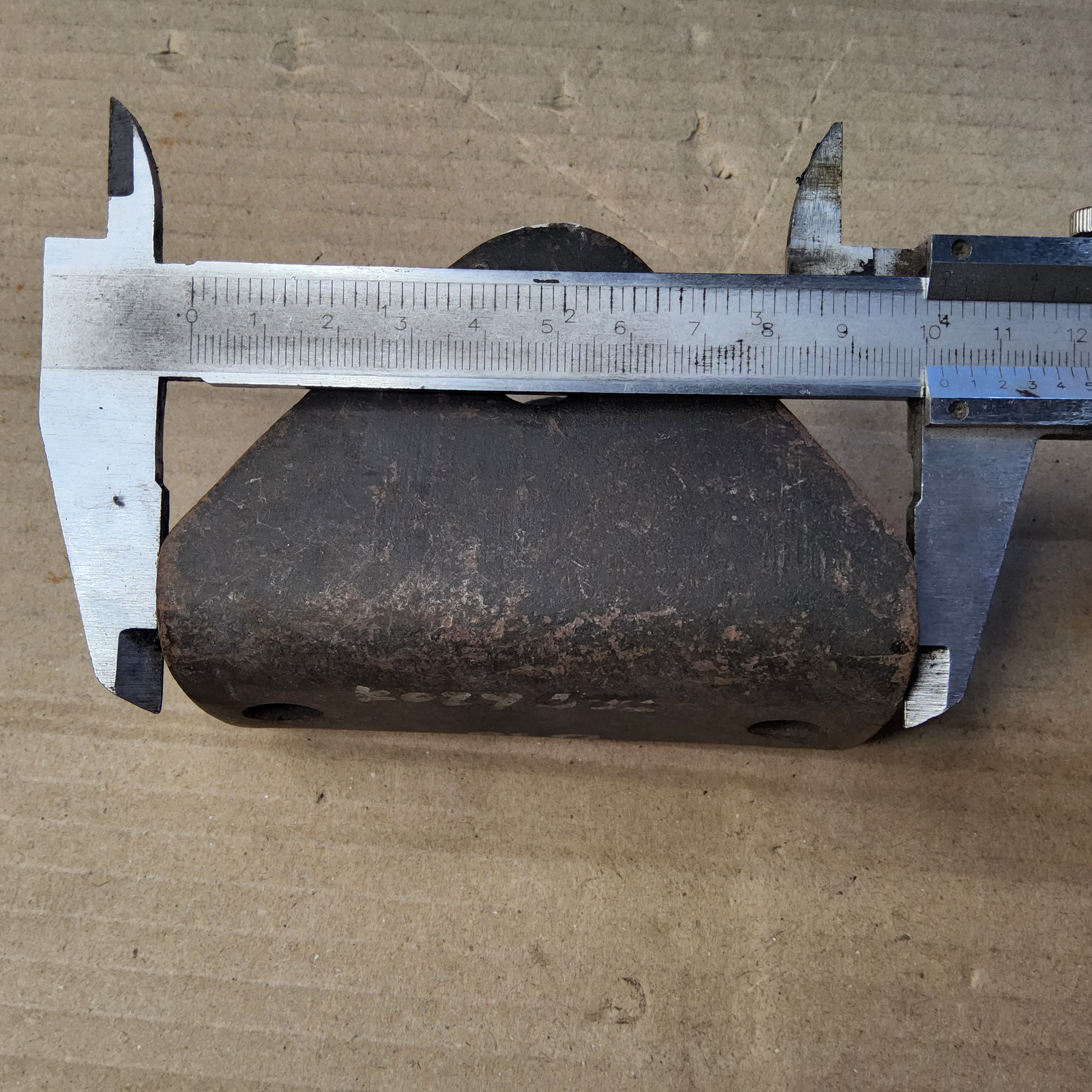 บ็อกแหนบ ติดคัดซี่ Jeep จี๊ป เล็ก วินลี่ CJ5 CJ6 CJ7 ตัวบาง [ 5 มม. ]