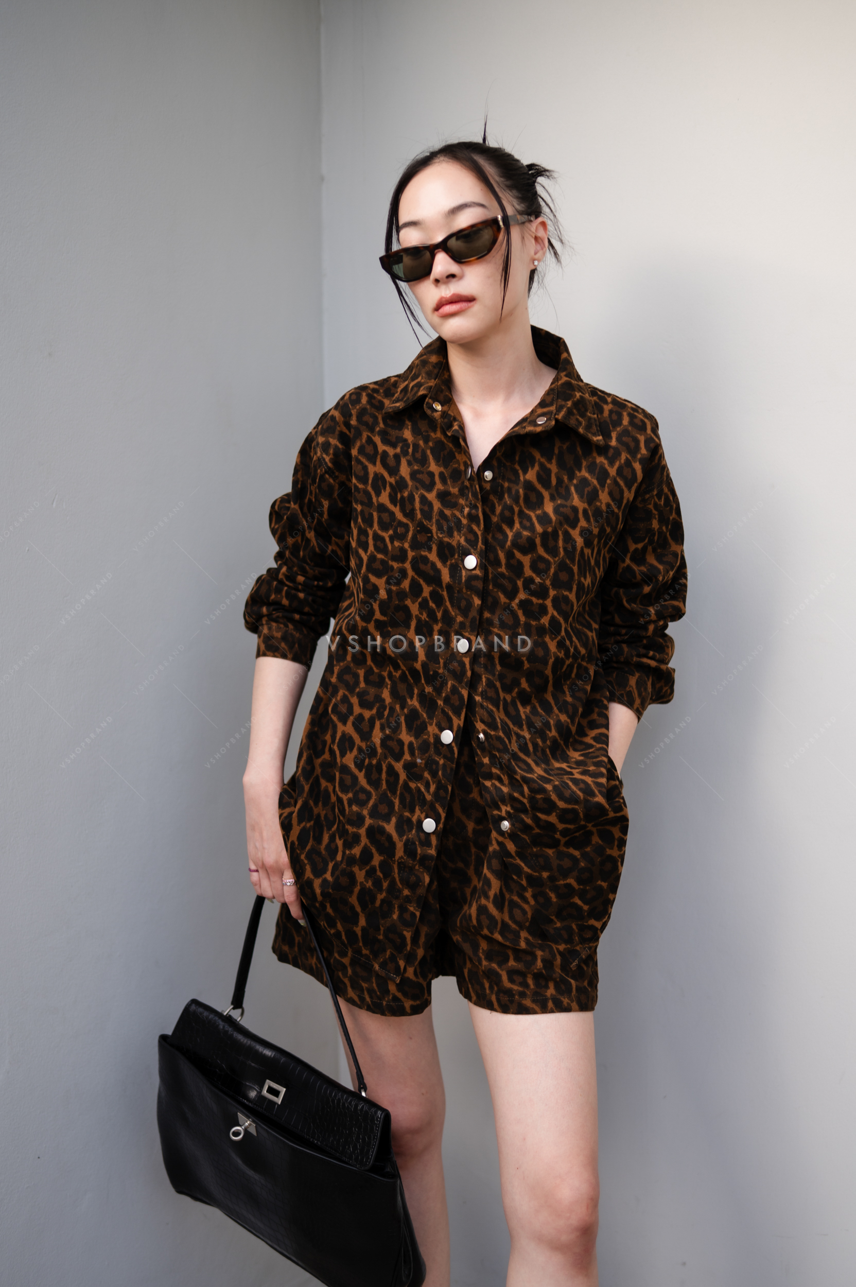 Set เสื้อเชิ้ตลายเสือ + กางเกงขาสั้น