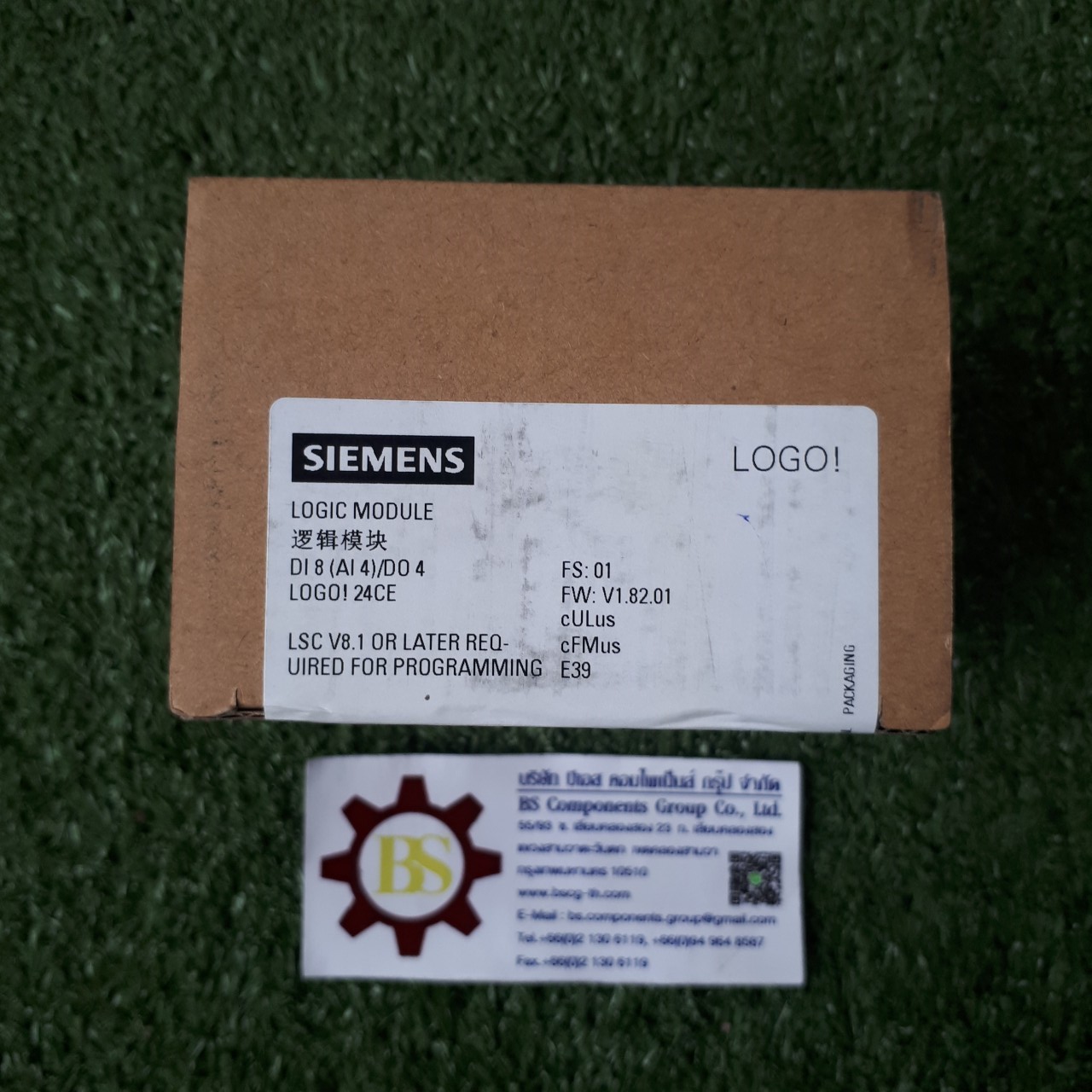 Siemens : PLC 6ED1052-1CC08-0BA0 LOGO! 24CE, logic module, Display PS/I/O: 24 VDC/24 VDC/24 VDC trans., 8 DI (4AI)/4DO,