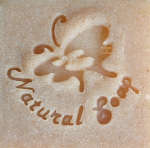 NATURAL BUTTERFLY SOAP STAMP 3.8 x 4.5 CM.