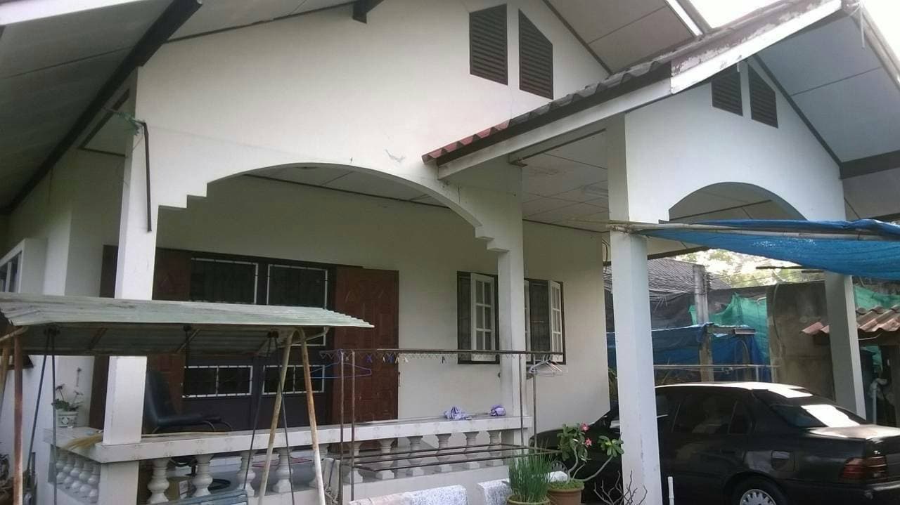 ขายบ้านเดี่ยวใจกลางเมืองลำปางราคาถูกที่สุด3ห้องนอน2ห้องนํ้า