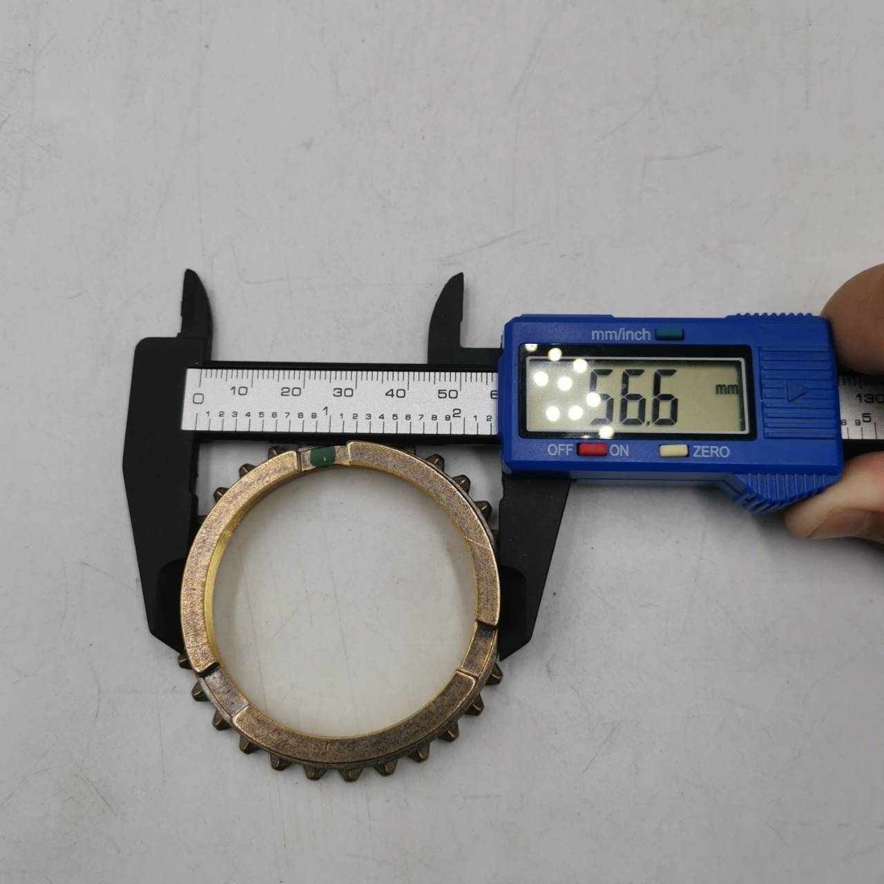 เพืองทองเหลืองเกียร Jeep จี๊ป วัสดุทองเหลือง อันละ