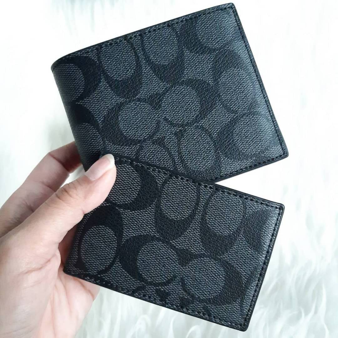 กระเป๋าสตางค์ผู้ชายไฮโซเท่ห์ๆ แบรนด์เนมโค้ชสีดำลายC หนังแท้หนังแคนวาส COACH F74993 COMPACT ID WALLET IN SIGNATURE