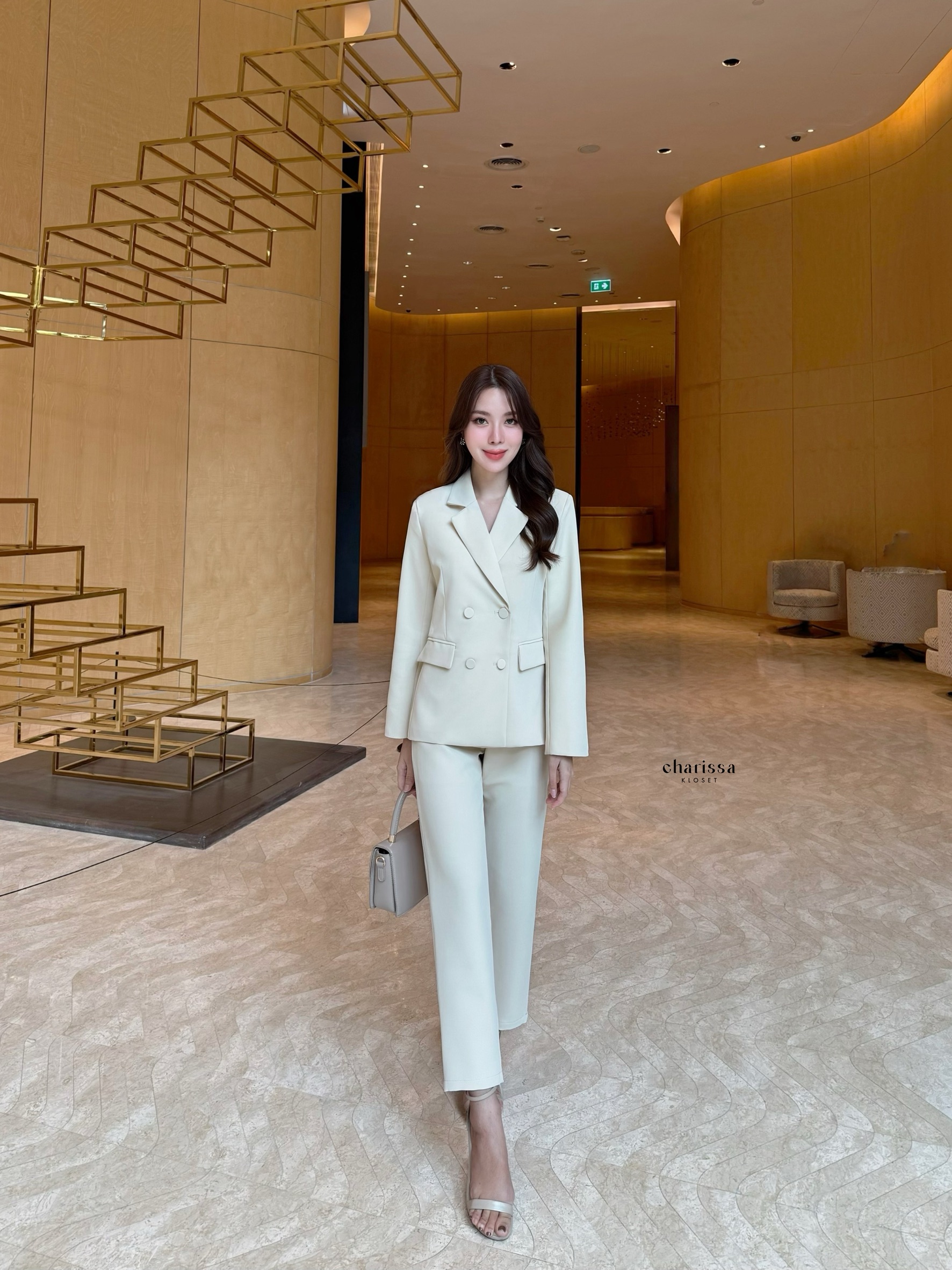 Setsuit ทรงสวยมาก ผ้าดี ใส่สบายสุดดด