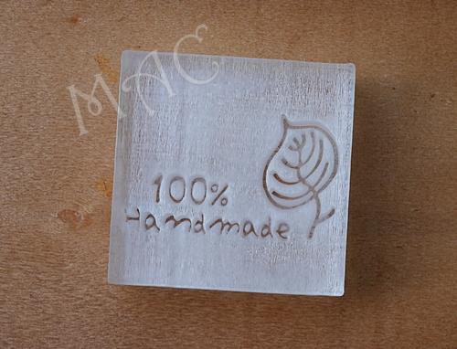 100% HANDMADE LEAF ART 4.2 x 4.2 CM.