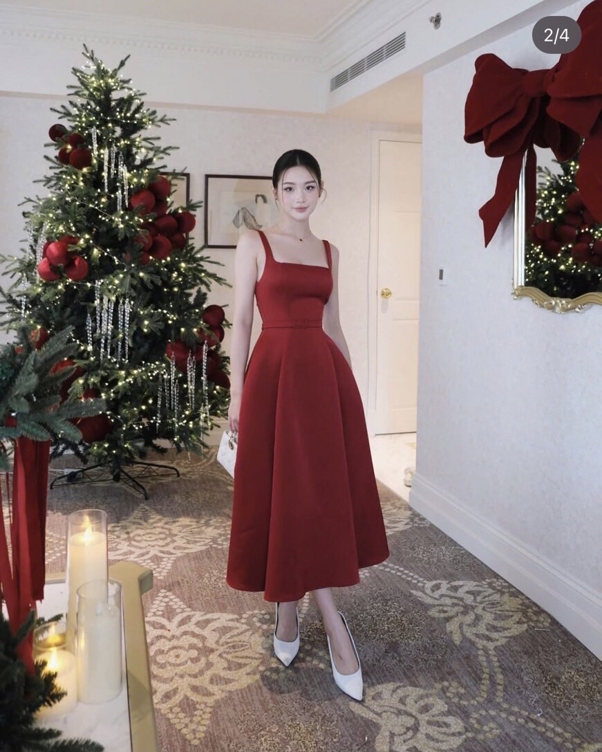 Code : ST240851 เดรสแบบยาวใส่สวย กระโปรงยาวระบายพริ้วๆ มีเข็มขัดเข้าชุด ซิปหลัง ใส่สวยดูดี ใส่สวยน่ารักมากๆ ใส่ได้หลายโอกาส เที่ยวก็ดี ทำบุญก็สวย จัดด่วนนนๆ ชุดสวยหมดเร็วนะคร๊า