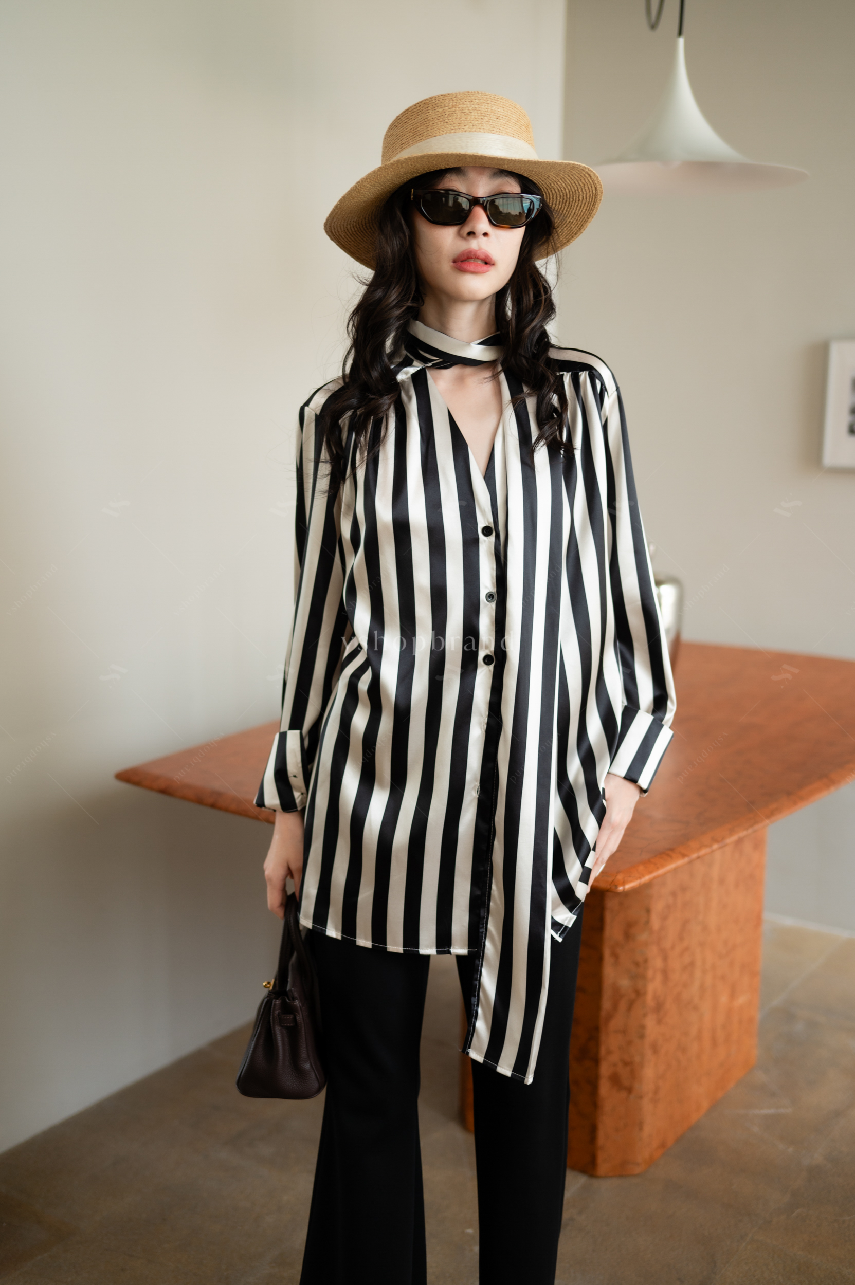 เสื้อแขนยาวม้าลายแต่งเชือกผูกหน้า