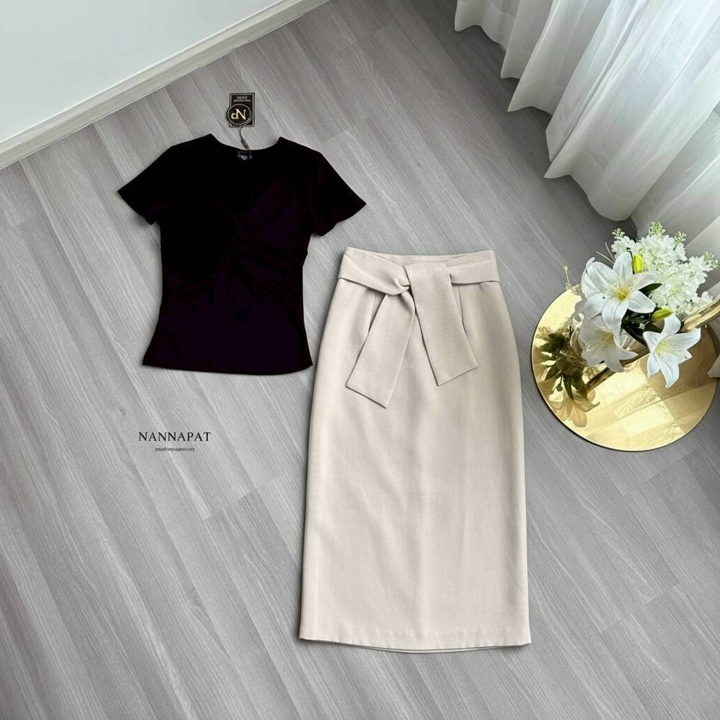 TAG :: NANNAPAT (NP) SET เสื้อยืดคอวี + กระโปรงผ้าดีทรงสวย🥰🥰