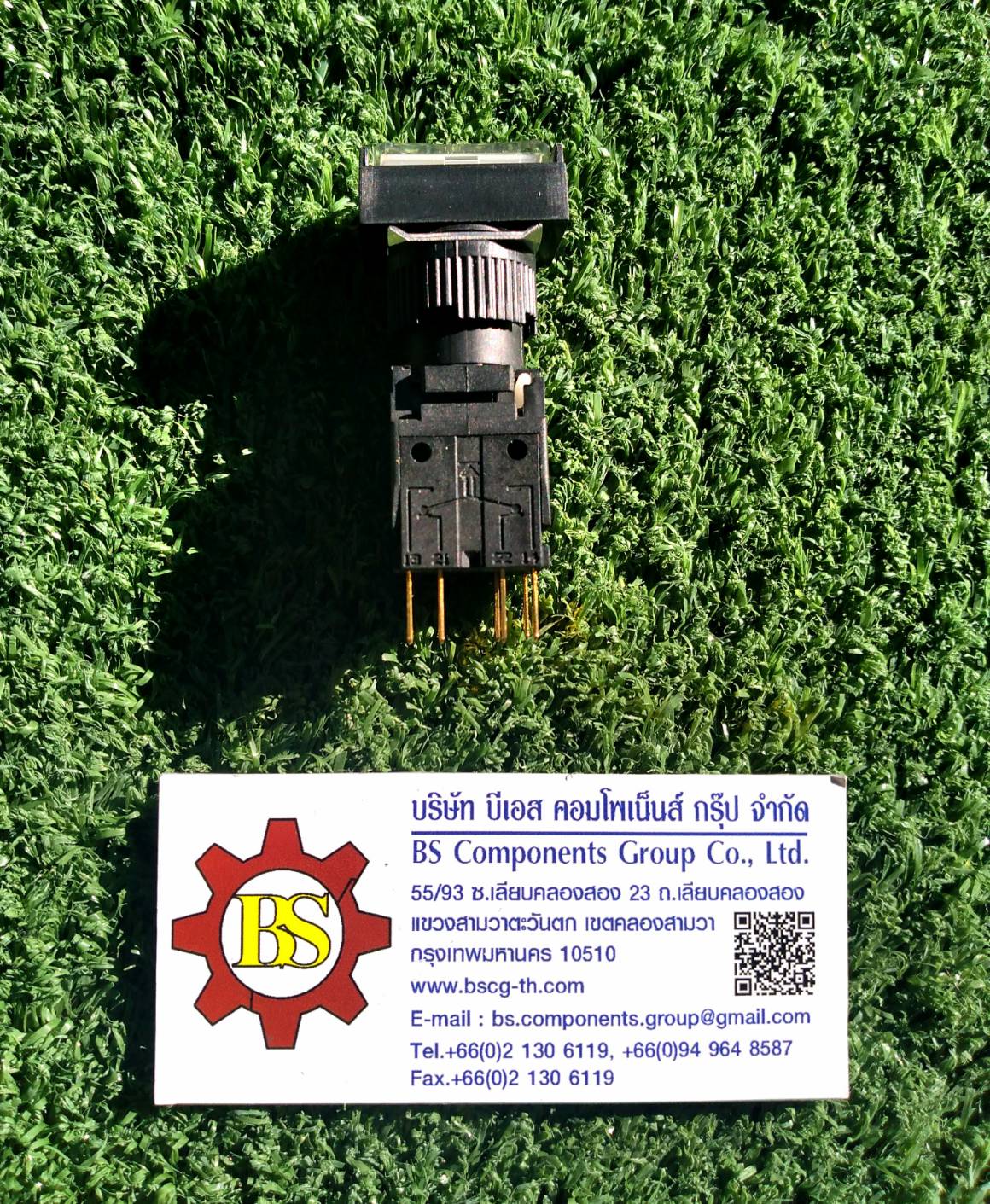 TEND : สวิทช์กดไม่ล็อค 16mm. TN16-MBL4W2 สีขาว (2NO 2NC)