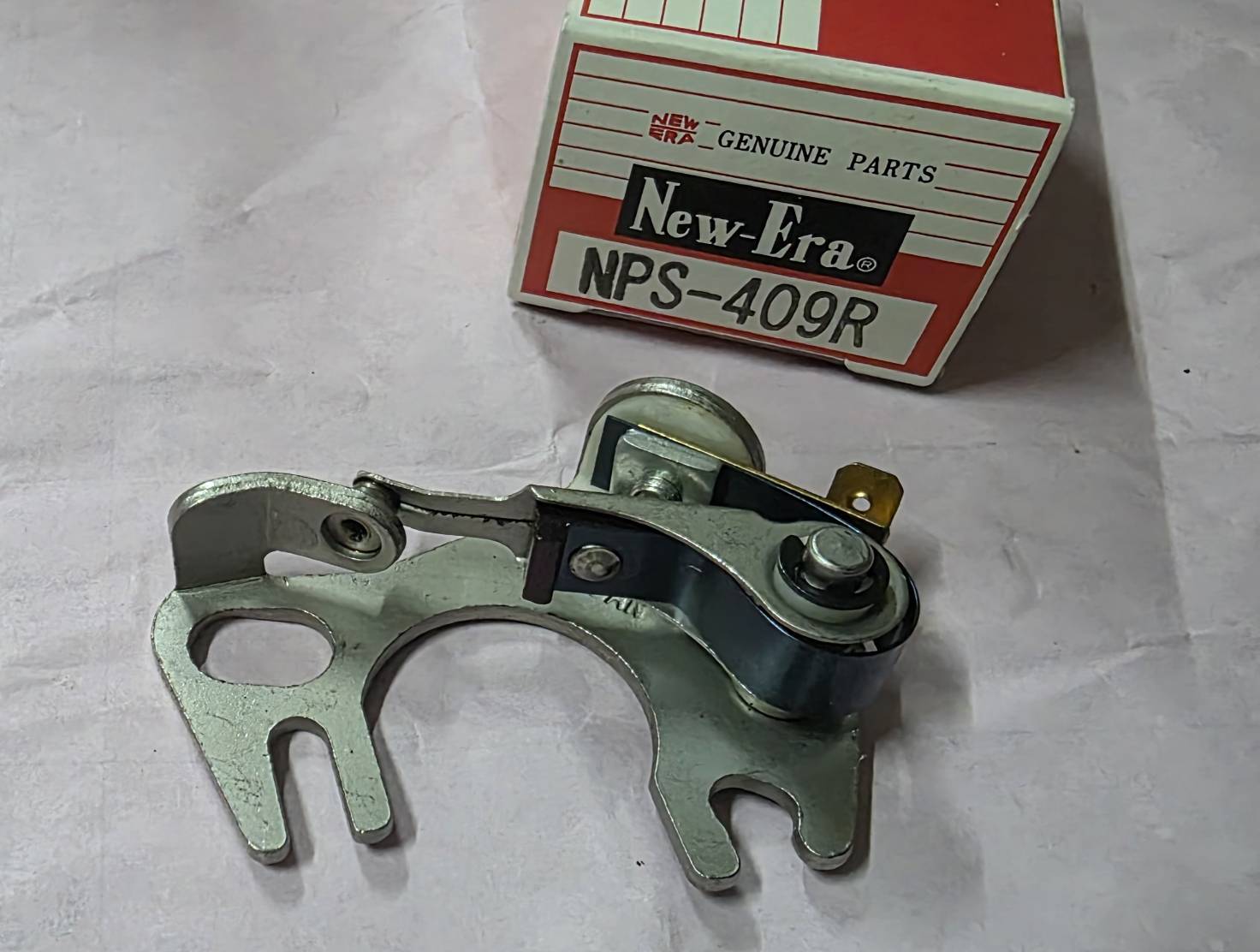 ทองขาว MAZDA 1300 [ NEW-ERA , NPS-409R ] อย่างดี Japan