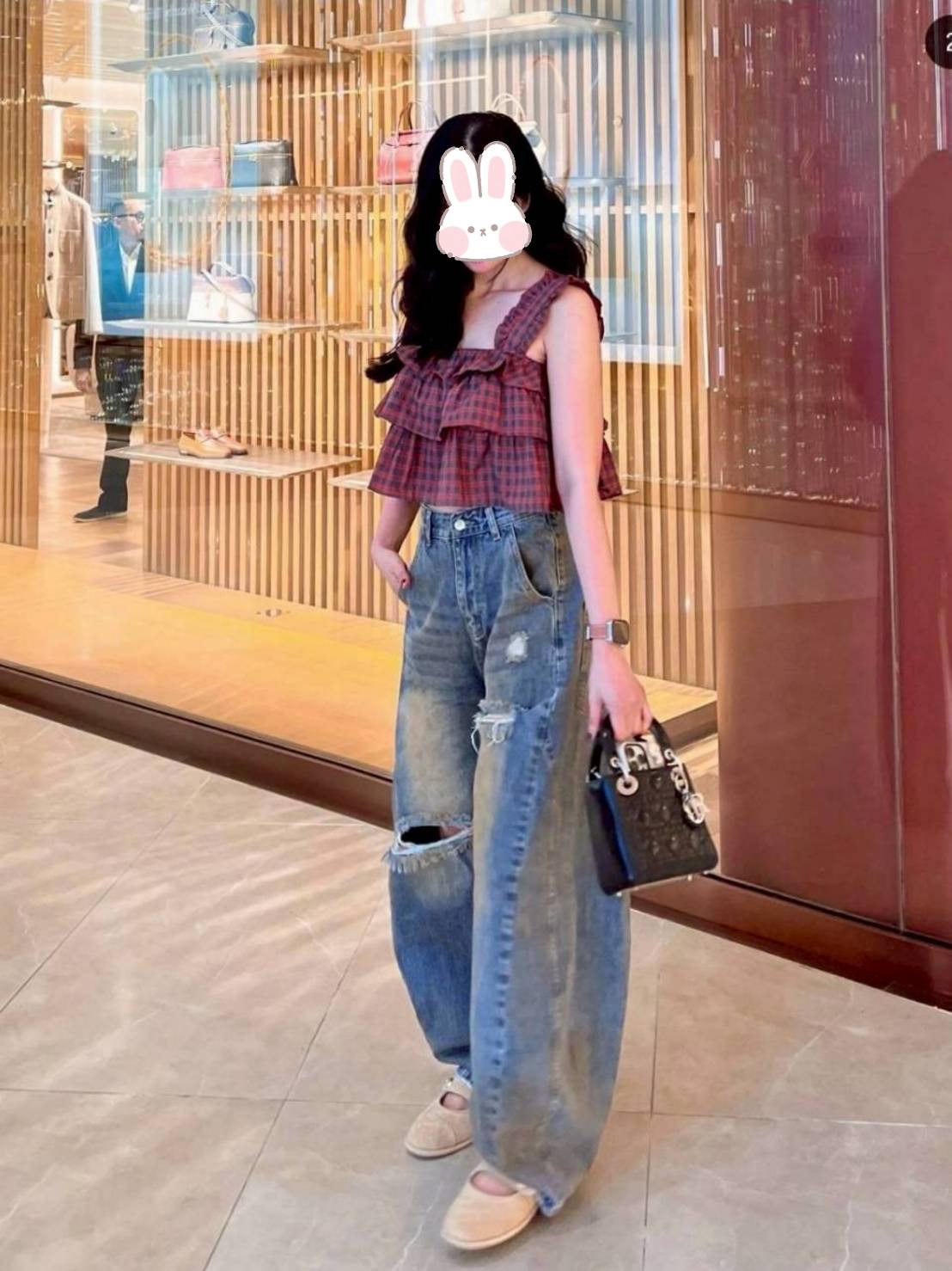 set เสื้อทรงน่ารัก ผ้าลายสก็อตสวย +กางเกงยีนส์แท้ฟอกสนิมอย่างสวย ทรง Barrel สุตฮอต แต่งขาดเท่ๆ อีกมิติของสาวเท่ ต้องได้ต้องโดนนะคะ 🥰🥰🥰