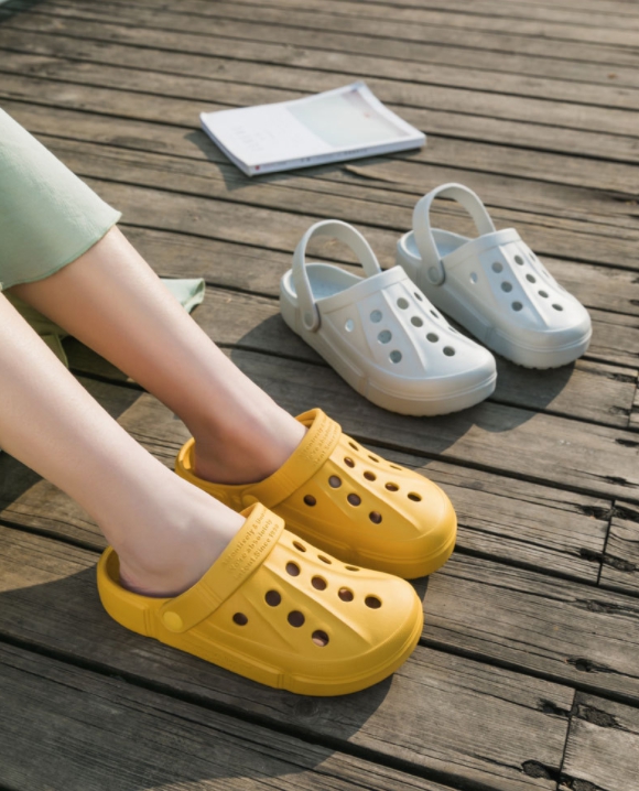 E11 รองเท้าหัวโต ยาง EVA กันลื่น นุ่มสบาทเท้า *ส่งฟรี* SKU-01820