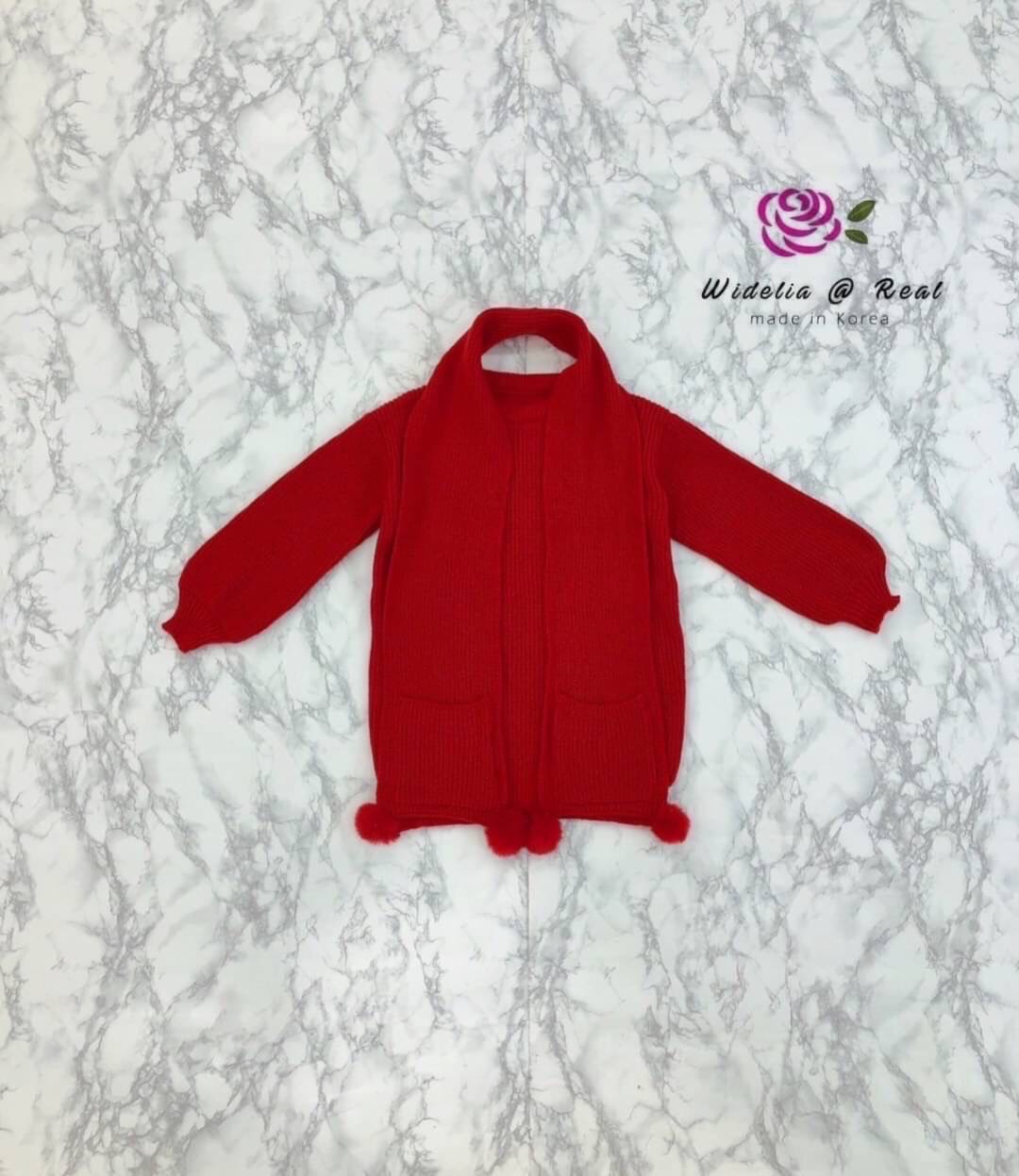 เสื้อตัวยาวสุดเก๋ รุ่นนี้ปังมากแม่ งานเกรดพรีเมี่ยม ตัวเสื้อเป็นไหมพรมเนื้อนุ่มนิ่ม มาพร้อมผ้าพันคอสุด Cute งานสวย ทรงเป๊ะ คัตติ้งเนี้ยบมาก งานไหมพรมเนื้อดีมากนะคะ รับรองใส่ออกมาไม่ผิดหวังการันตีให้เลย บอกเลยห้ามพลาดเด็ดขาดงานดีงานสวยแน่นอนจร้า