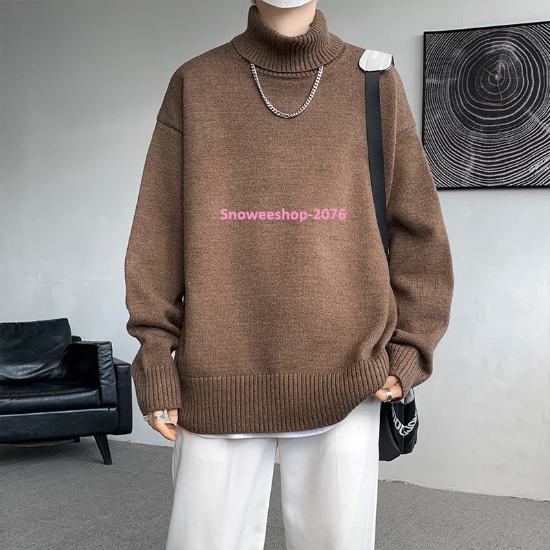 มีไซส์ใหญ่พิเศษ M–8X เสื้อสเวตเตอร์คอเต่าทรงหลวม ใส่แล้วเท่แบบโอปป้าเกาหลี ุ่มฟูทั้งตัว บุขนด้านในเพิ่มความอบอุ่น ไม่คัน ไม่อึดอัด ใส่เที่ยวต่างประเทศได้สบายสุดๆ ใส่แล้วพรางหุ่น ดูเพรียวขึ้น ไม่เทอะทะแน่นอน เลือกได้ถึง 5 สี ใส่คู่กางเกงยีนส์หรือโค้ทก็เท่ท