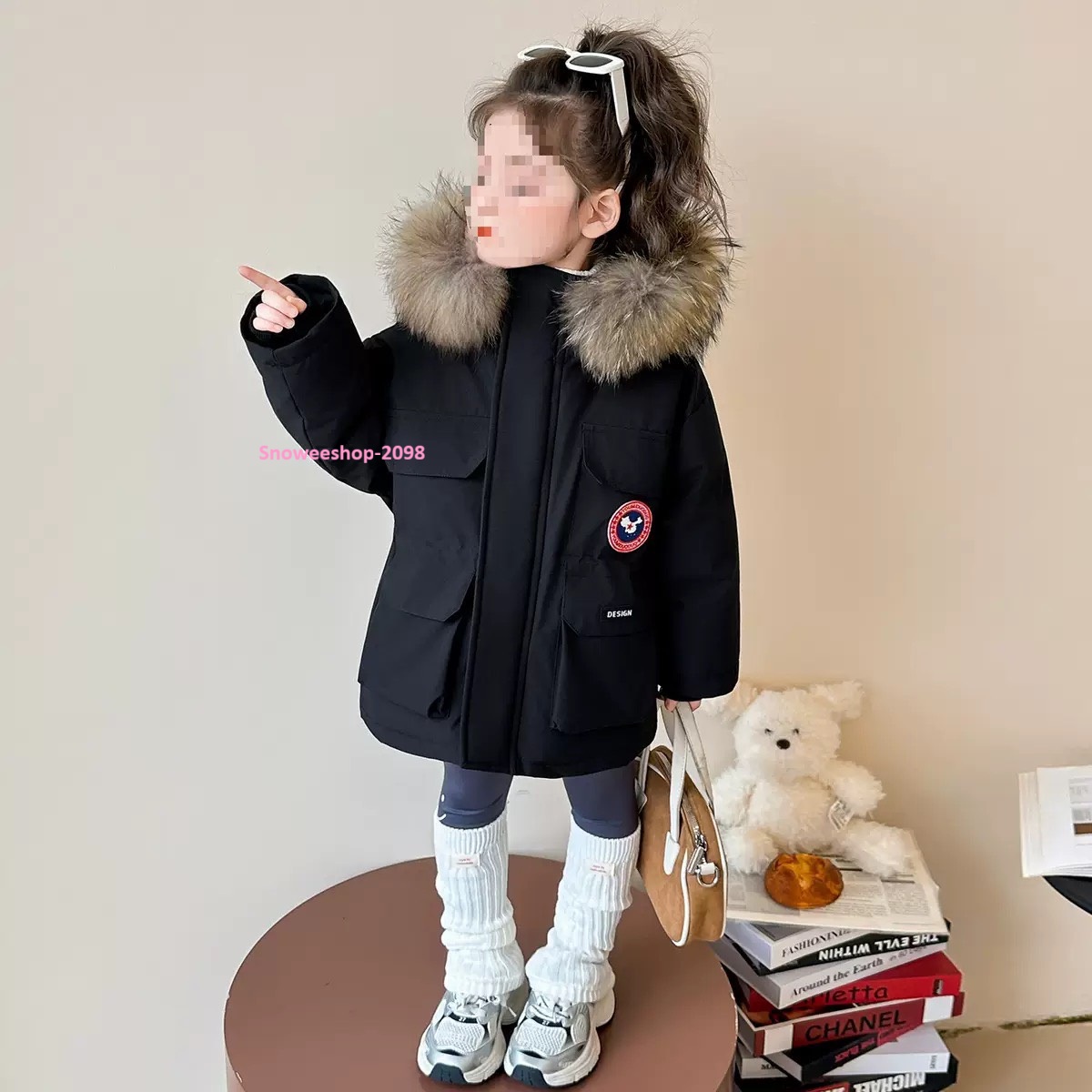 ลมหนาวก็ไม่กลัว…เด็กใส่แล้วอุ่นมาก สื้อกันหนาวสไตล์แคนาดากูส มีฮู้ดกันลม–กันน้ำ–กันหิมะ ใส่เที่ยวเมืองนอกได้สบาย มีไซส์ 80–150 cm และ 3 สีสุดคิ้วท์ ครบทุกลุค