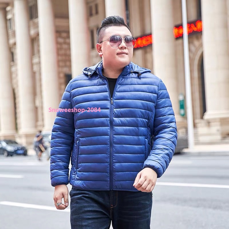 เสื้อดาวน์กันหนาวไซส์ใหญ่สุดถึง 73 นิ้ว (11XL) หมวกฮู้ดถอดได้ ใส่สบาย ไม่หนาแต่กันหนาวติดลบได้จริง อุ่น เบา ไม่เทอะทะ เที่ยวเมืองนอกมั่นใจทุกทริป ใส่ได้ทั้งผู้ชายและผู้หญิง มีให้เลือกถึง 8 สี