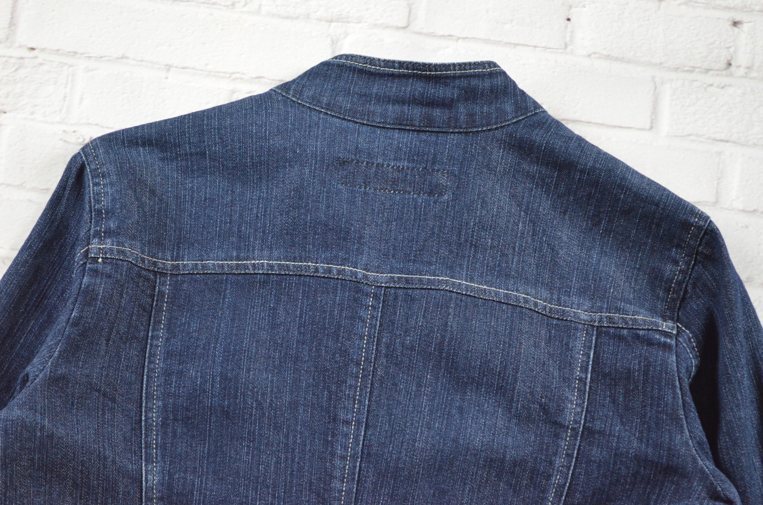 BACCINI อกจริง37' (M) เสื้อแจ็คเก็ตยีนส์ เสื้อยีนส์แขนยาวหญิงชาย สีเข้ม เนื้อผ้านุ่มใส่สบาย