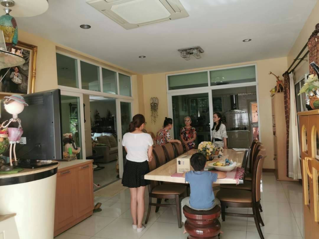 ขายบ้านหรู 2 ชั้นพื้นที่กว้างพร้อมสำหรับทุกคนในครอบครัว 1 ไร่ 44 ตรว. ใจกลางเมืองนครราชสีมาใกล้บิ๊กซี 1 กม. ตัวบ้านตกแต่งด้วยวัสดุที่แข็งแรงและทันสมัยบรรยากาศดีการเดินทางสะดวกสบาย