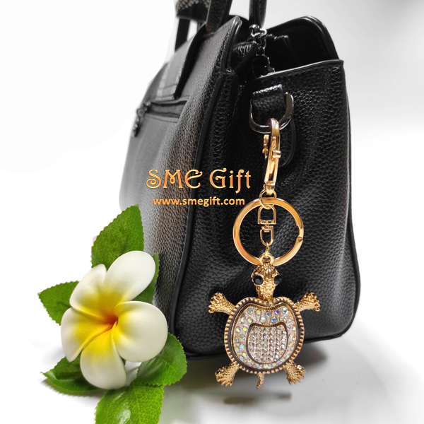 พวงกุญแจ เต่าประดับคริสตัล พร้อมกล่องของขวัญ Turtle Key-01 ชิ้น